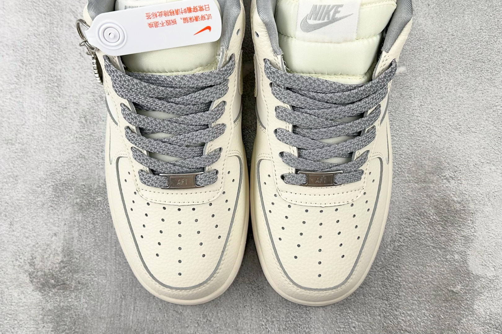 260 Nike Air Force 1'07 Supreme 联名 米白灰 XX3168-195