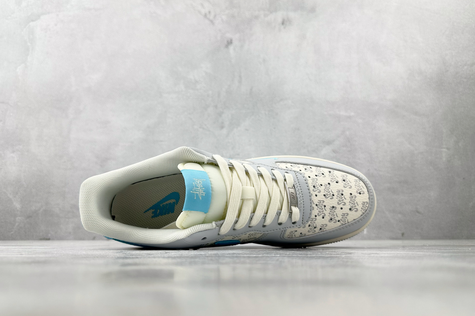 260 Nike Air Force 1'07 斯图西 联名 灰白蓝 JJ2508-717