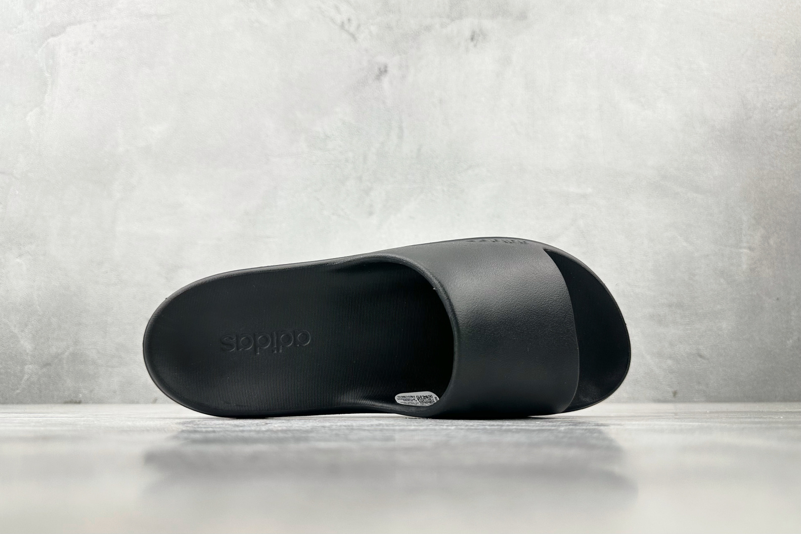 100 大厂出品 adidas Adilette Lumia 黑色 JP9580