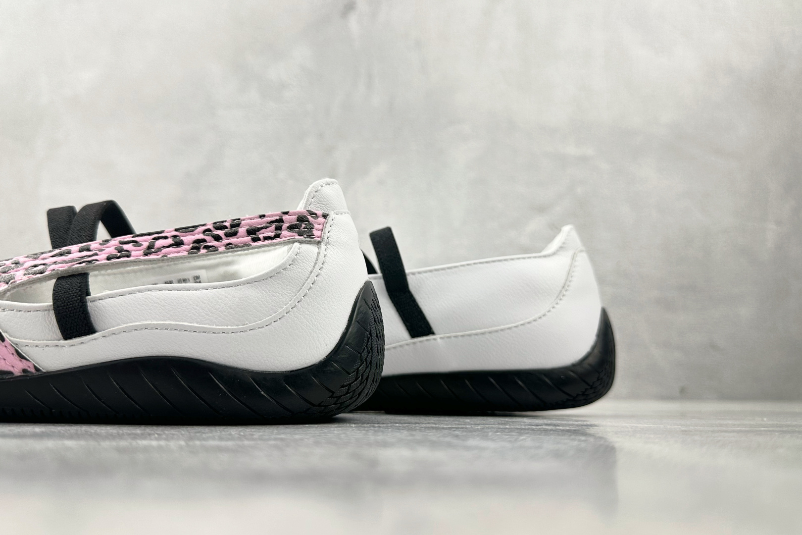 160 定制球鞋 PUMA Speedcat 系列 豹纹甜心 黑白粉 403587-01