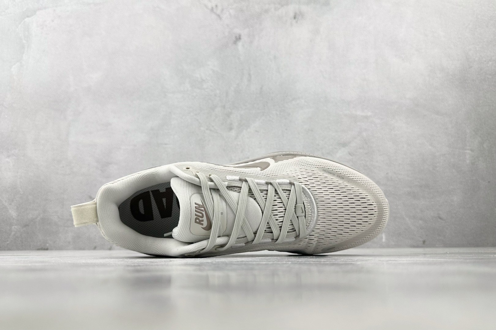 190 全套数据私模 Nike Vomero 18 棕色 HM6804-003