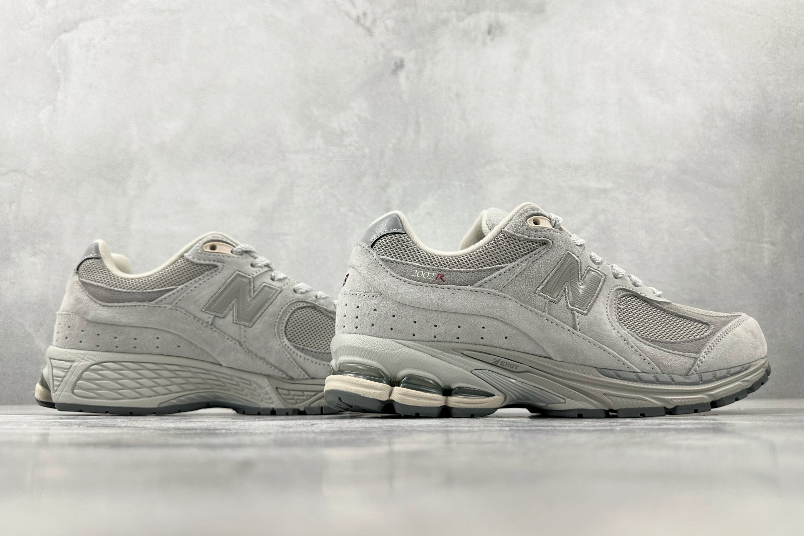 240 大厂出品 New Balance NB 2002R 灰色 U2002REE