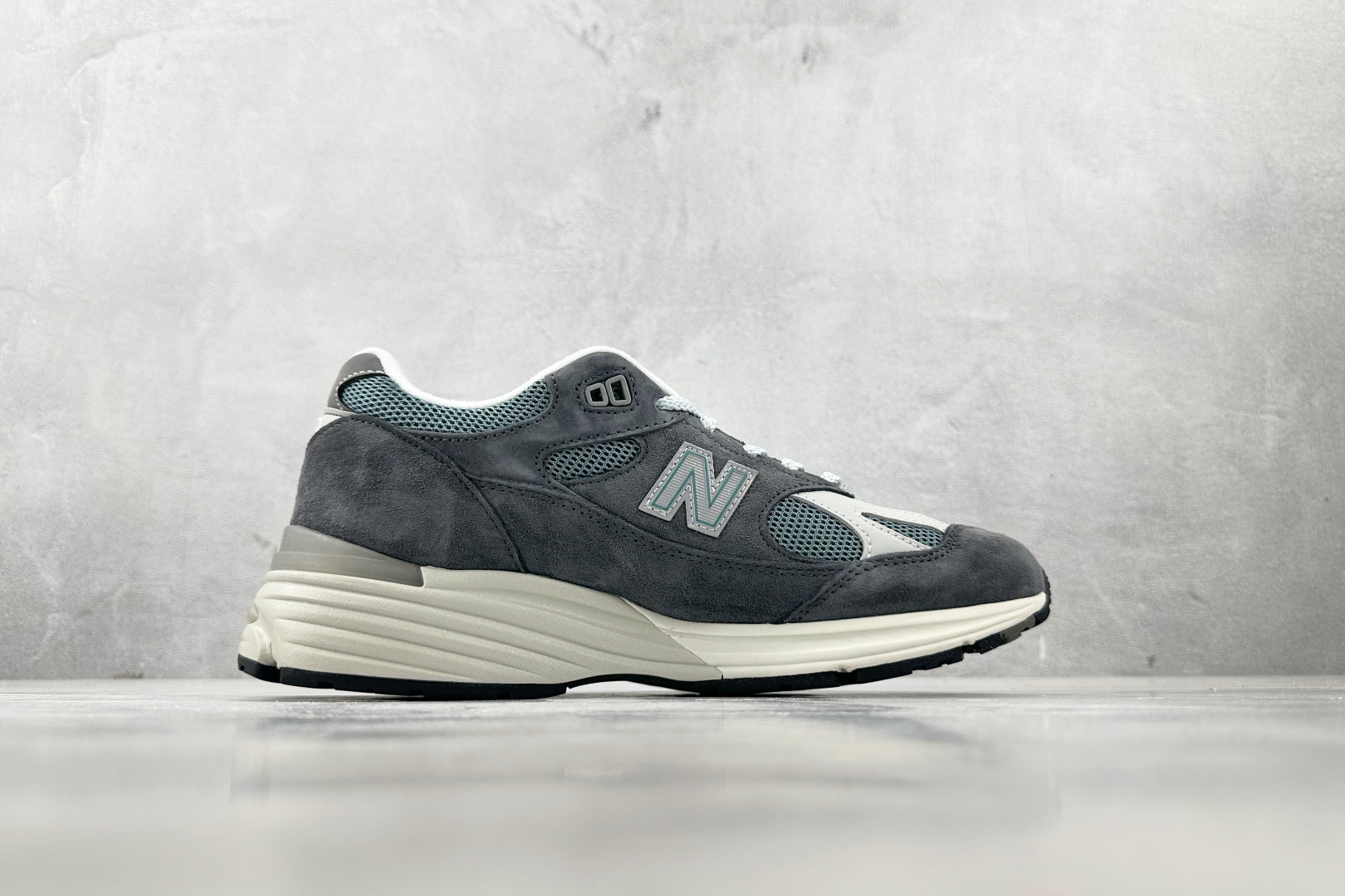 330 顶级纯原 KITH × New Balance NB 991 V2 ”Steel Blue”灰蓝 U991KH2-Chinese  UA Cheap High Quatity Brand  Clothes Bags handbags Sneakers wholesale wholesaler seller from China Factory suppliers Fashion Clothing  Shoes best Quality Beautiful Price  330 顶级纯原 KITH × New Balance NB 991 V2 ”Steel Blue”灰蓝 U991KH2