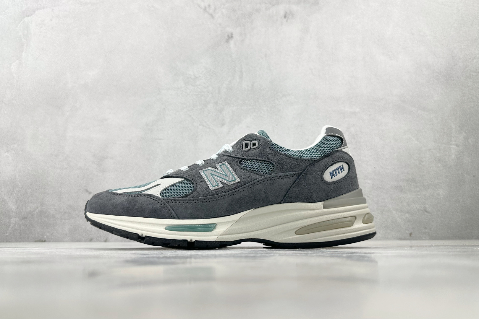 330 顶级纯原 KITH × New Balance NB 991 V2 ”Steel Blue”灰蓝 U991KH2-Chinese  UA Cheap High Quatity Brand  Clothes Bags handbags Sneakers wholesale wholesaler seller from China Factory suppliers Fashion Clothing  Shoes best Quality Beautiful Price  330 顶级纯原 KITH × New Balance NB 991 V2 ”Steel Blue”灰蓝 U991KH2