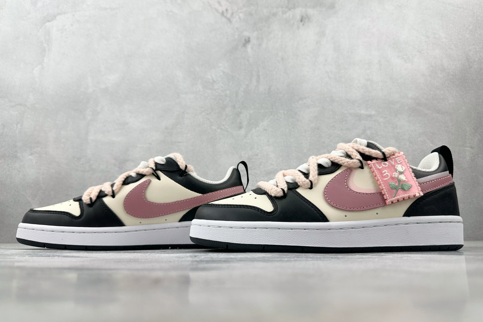 K13特价 
【定制球鞋】Nike Court Borough 2 暗黑花粉 GS 粉色

货号：DV5