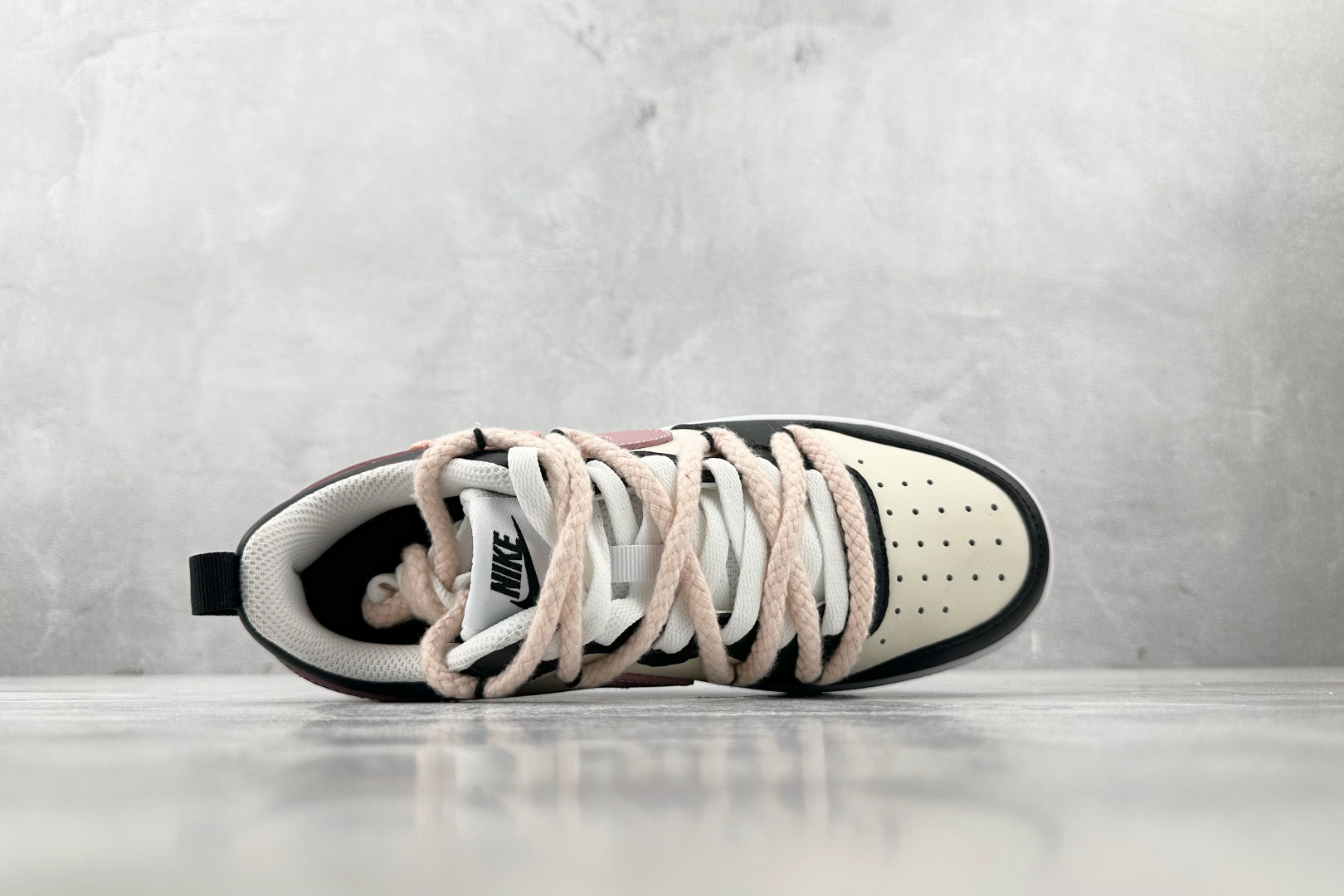 K13特价 
【定制球鞋】Nike Court Borough 2 暗黑花粉 GS 粉色

货号：DV5