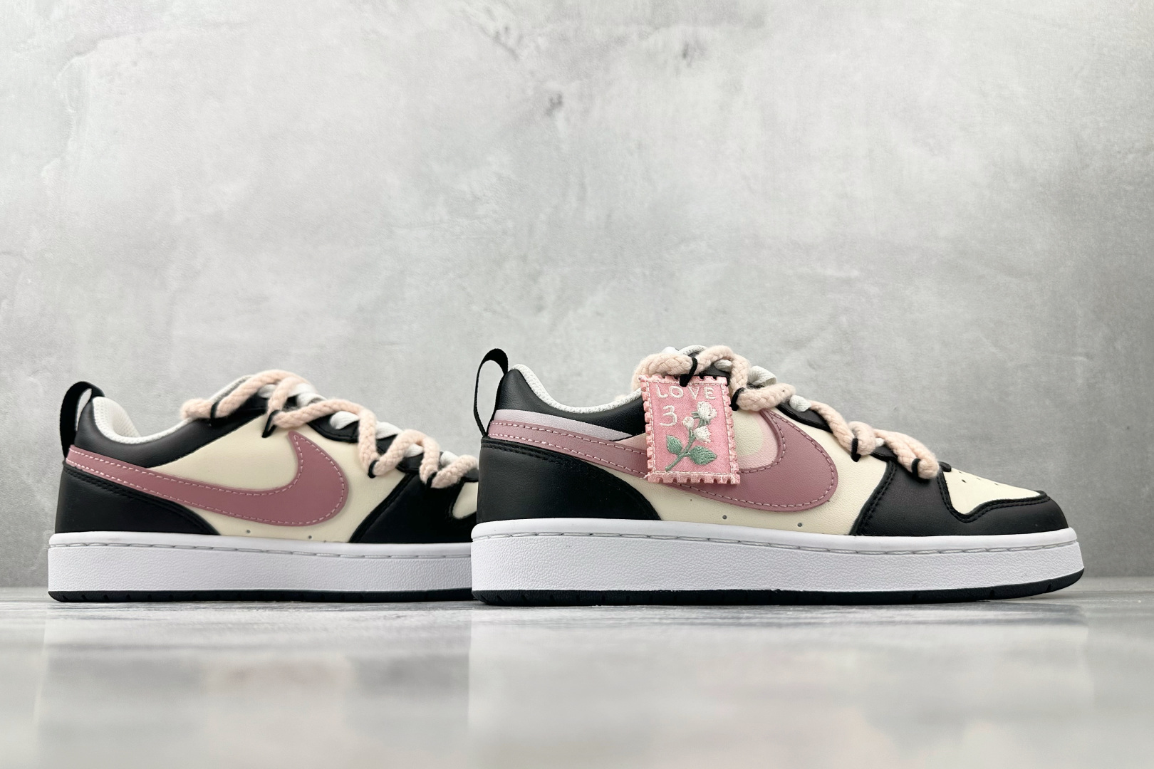 K13特价 
【定制球鞋】Nike Court Borough 2 暗黑花粉 GS 粉色

货号：DV5