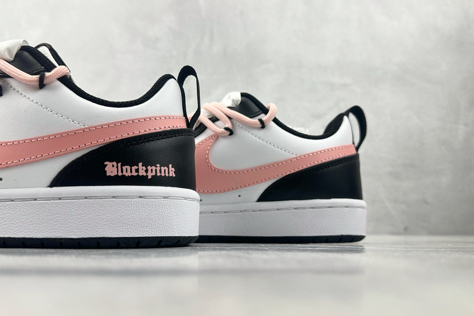K13特价 本地💰140
【定制球鞋】Nike Court Borough 2 酷黑莓莓 GS 黑白粉
货号:BQ5448-110
尺码:36 36.5 37.5 38 38.5 39 40 40.5 41 42 42.5 43 44 44.5 45
编码:25
