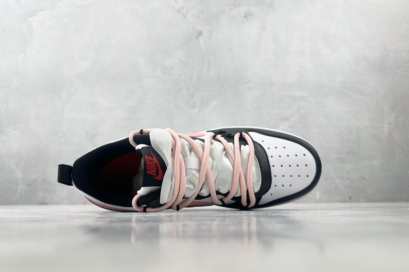 K13特价 本地💰140
【定制球鞋】Nike Court Borough 2 酷黑莓莓 GS 黑白粉
货号:BQ5448-110
尺码:36 36.5 37.5 38 38.5 39 40 40.5 41 42 42.5 43 44 44.5 45
编码:25