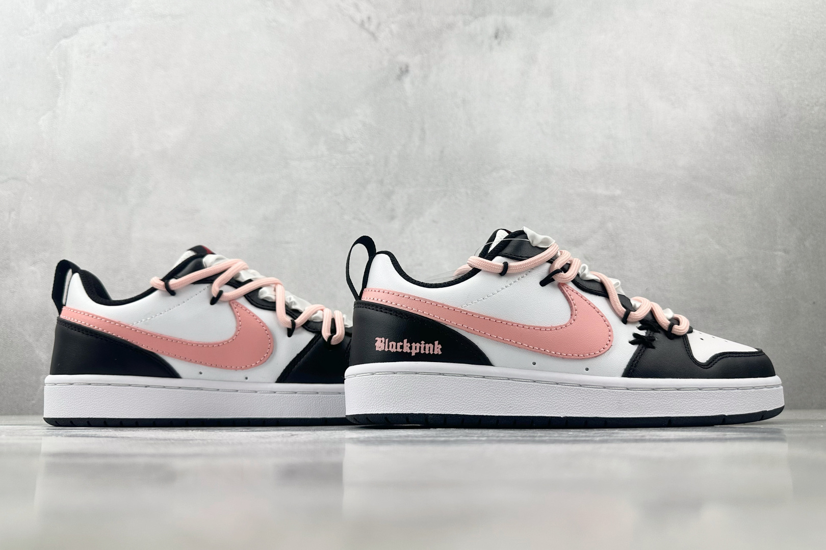 K13特价 本地💰140
【定制球鞋】Nike Court Borough 2 酷黑莓莓 GS 黑白粉
货号:BQ5448-110
尺码:36 36.5 37.5 38 38.5 39 40 40.5 41 42 42.5 43 44 44.5 45
编码:25
