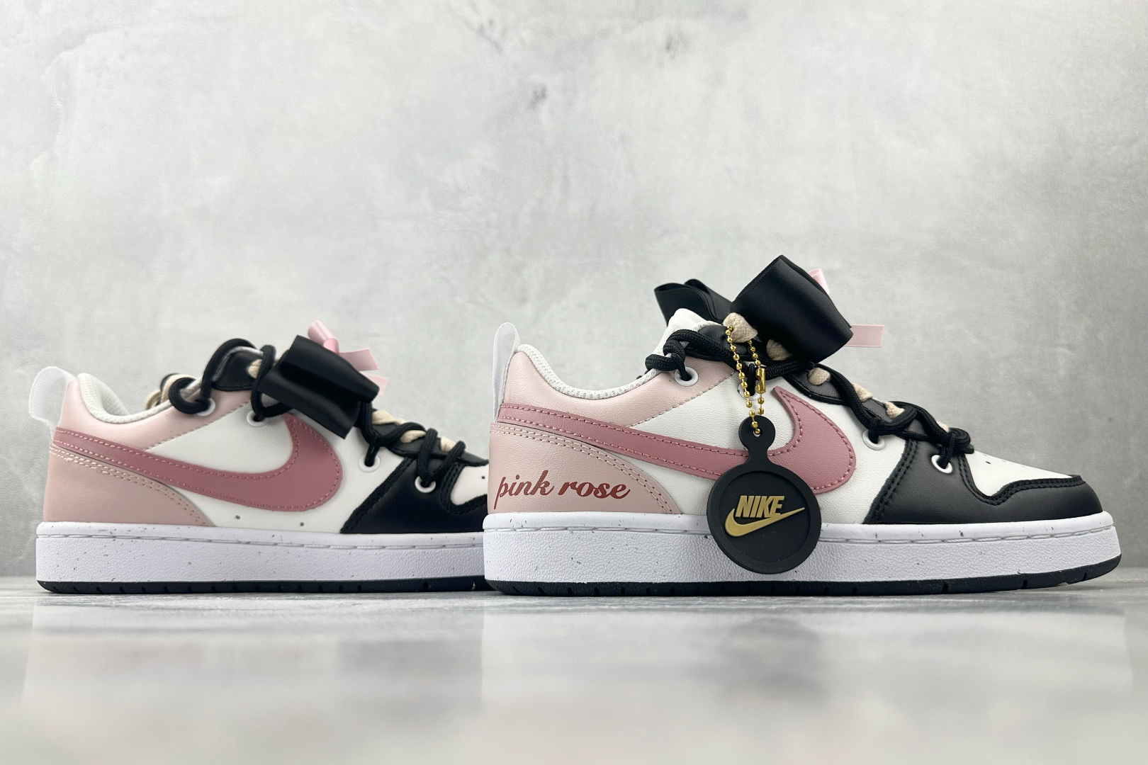 K13特价 本地💰140
【定制球鞋】Nike Court Borough 2 黑粉公主 GS 黑粉
货号:BQ5448-115
尺码:36 36.5 37.5 38 38.5 39 40 40.5 41 42 42.5 43 44 44.5 45
编码:25