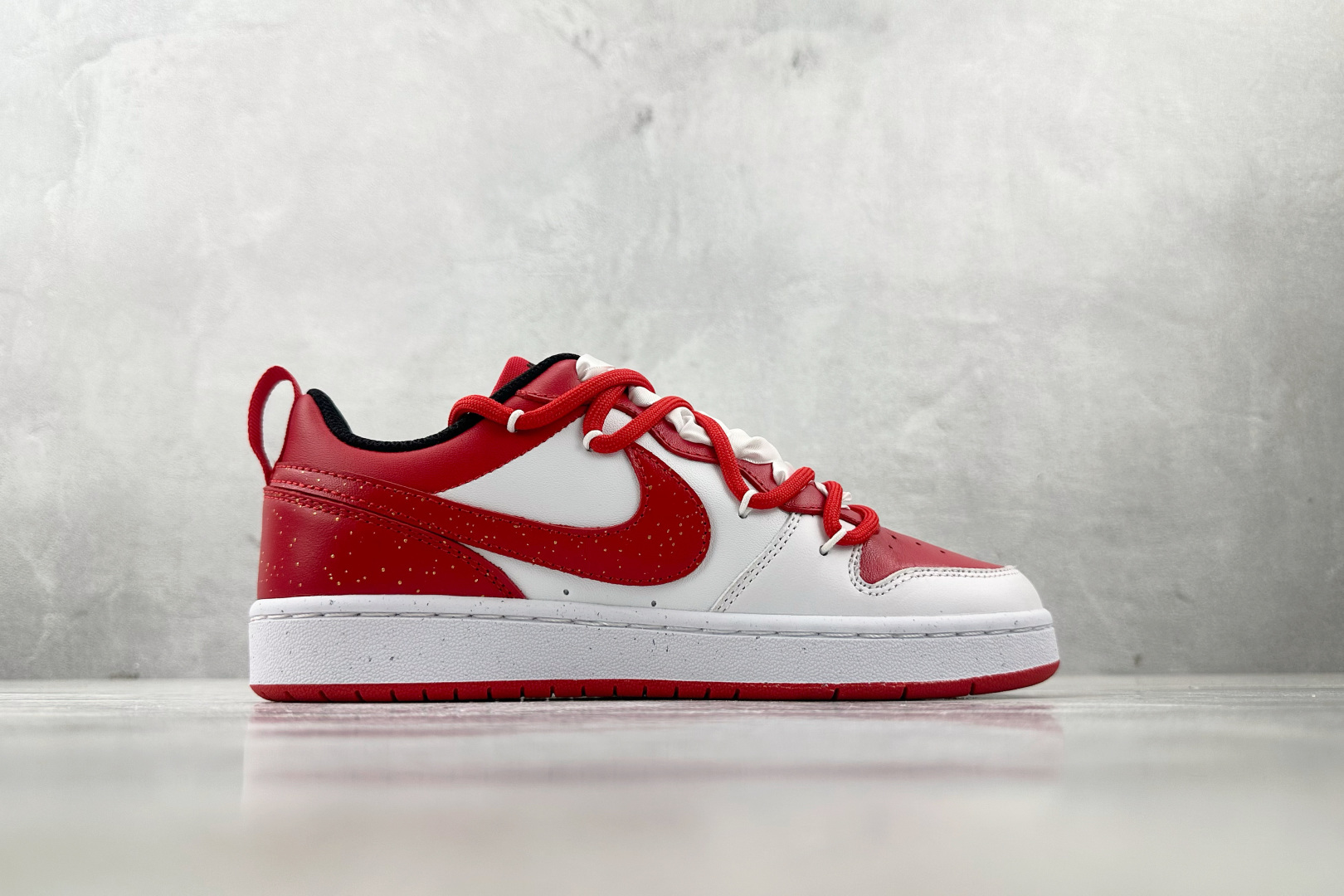 K13特价 本地💰140
【定制球鞋】Nike Court Borough 蛇年限定 GS 白红
货号:DV5456 600
尺码:36 36.5 37.5 38 38.5 39 40 40.5 41 42 42.5 43 44 44.5 45
编码:25