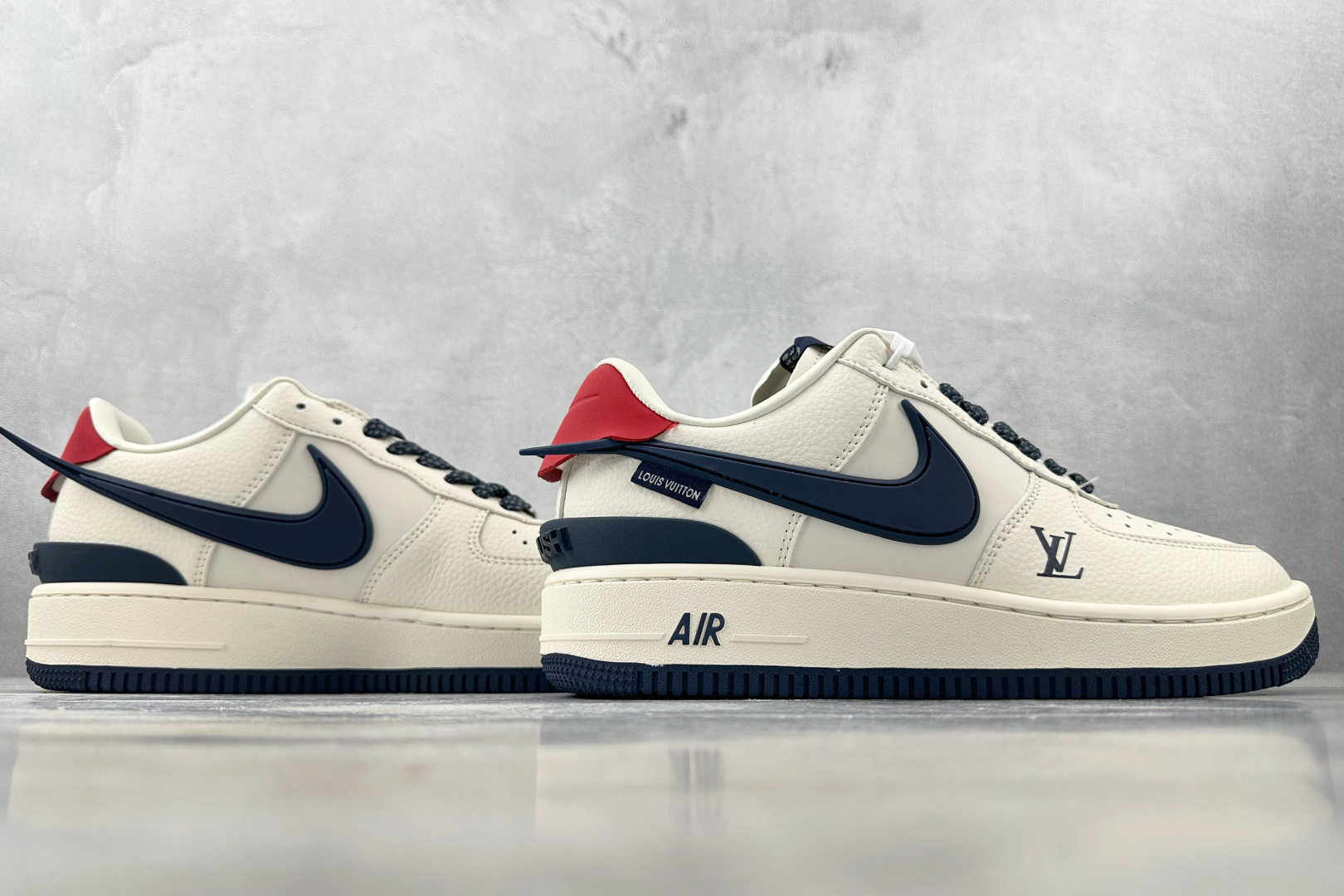260 Nike Air Force 1'07 LV 联名 米白黑 XS3464-575