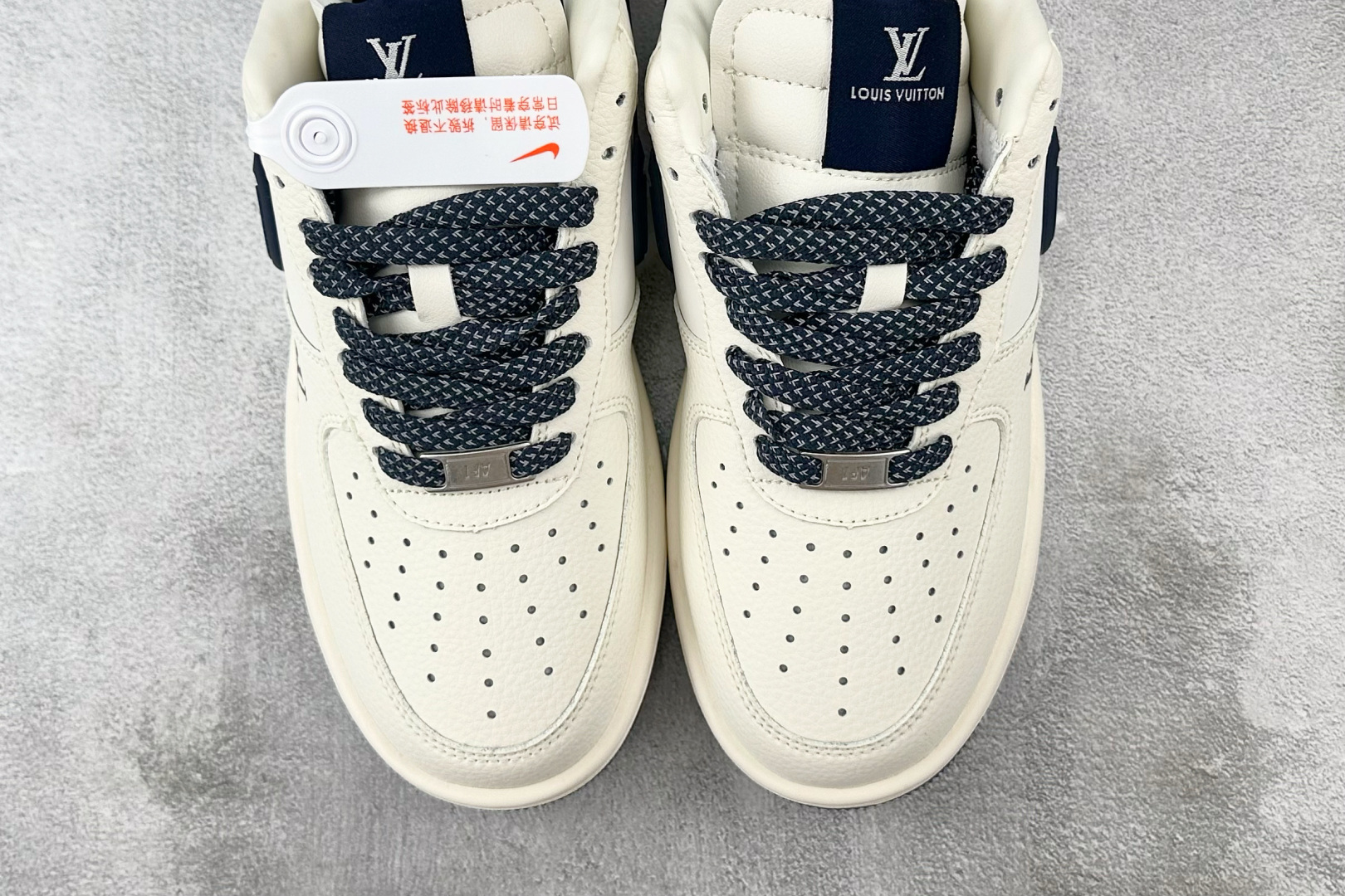 260 Nike Air Force 1'07 LV 联名 米白黑 XS3464-575