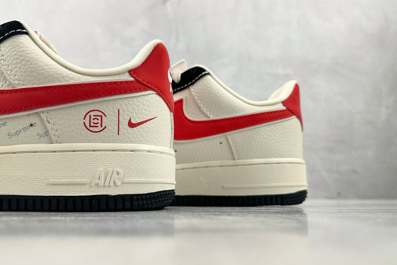 260 Nike Air Force 1'07 Supreme 联名 黑白橙 KB1688-001