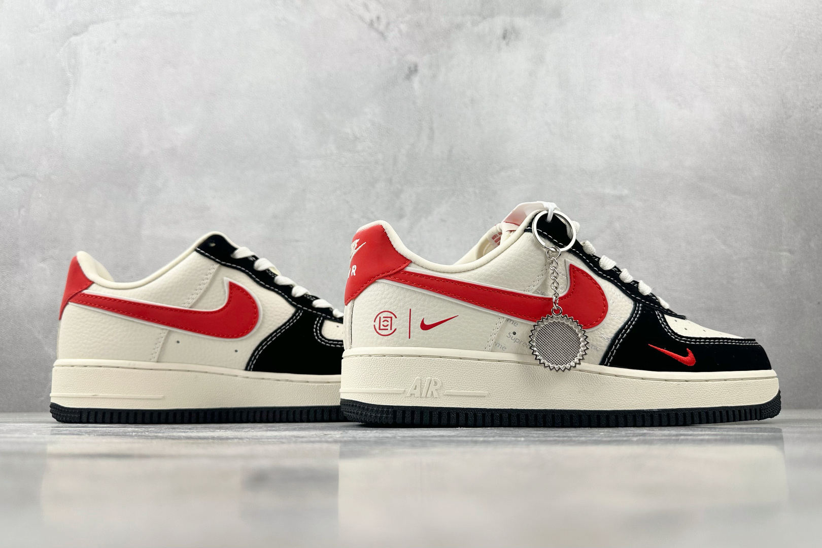 260 Nike Air Force 1'07 Supreme 联名 黑白橙 KB1688-001