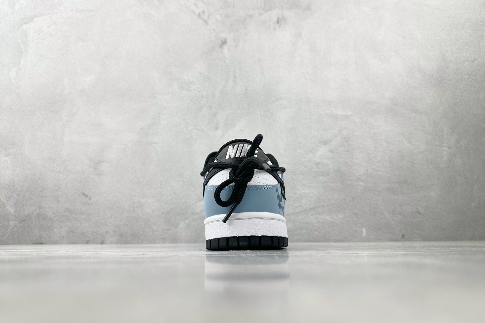 300 定制球鞋 Nike Dunk 山海经 赢鱼 黑白蓝 DD1503-101