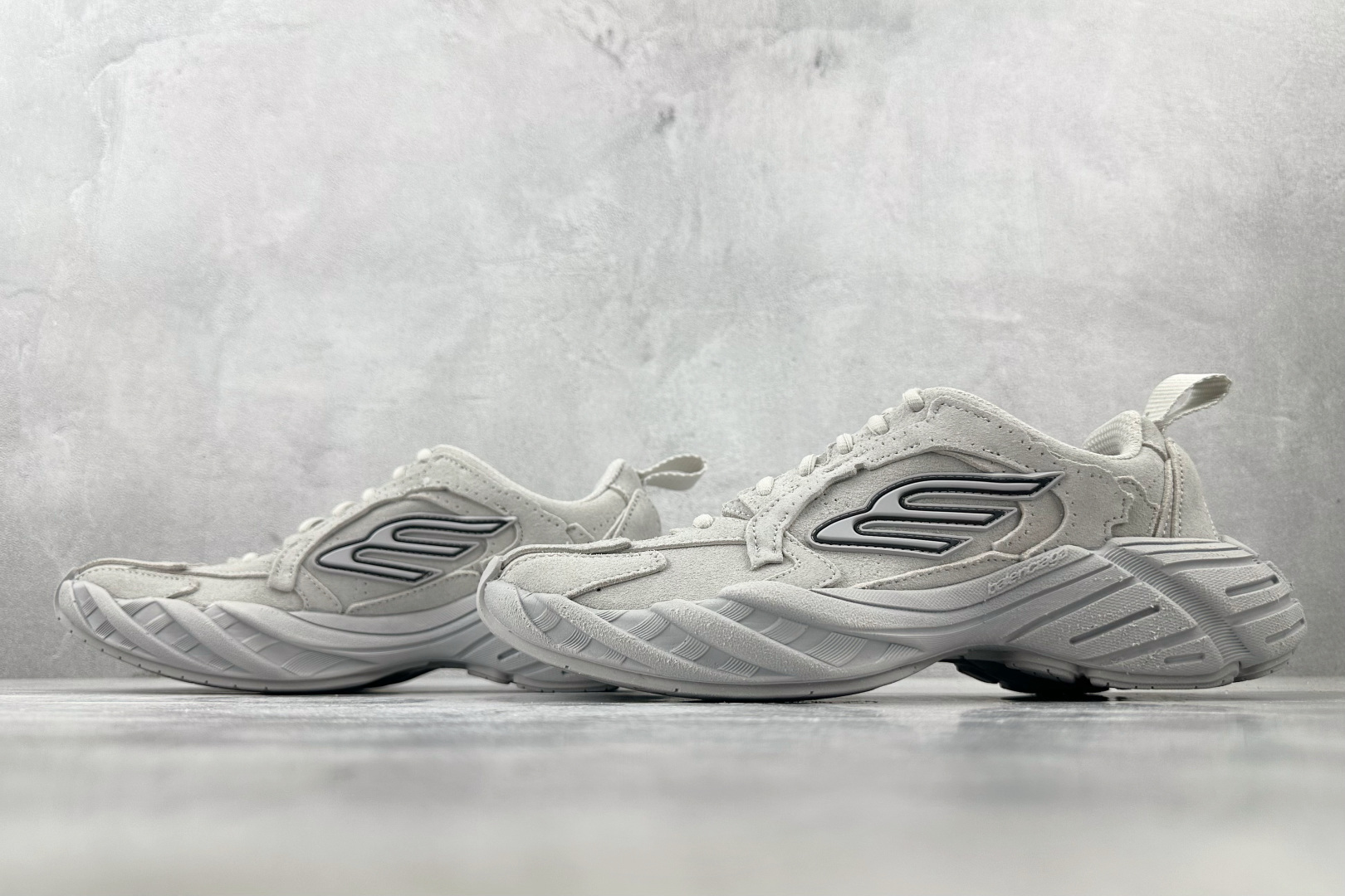 420 代购版 Balenciaga巴黎世家 Monday 灰色 825417WMNSS1011-Chinese UA Cheap High Quatity Brand Clothes Bags handbags Sneakers wholesale wholesaler seller from China Factory suppliers Fashion Clothing Shoes best Quality Beautiful Price 420 代购版 Balenciaga巴黎世家 Monday 灰色 825417WMNSS1011