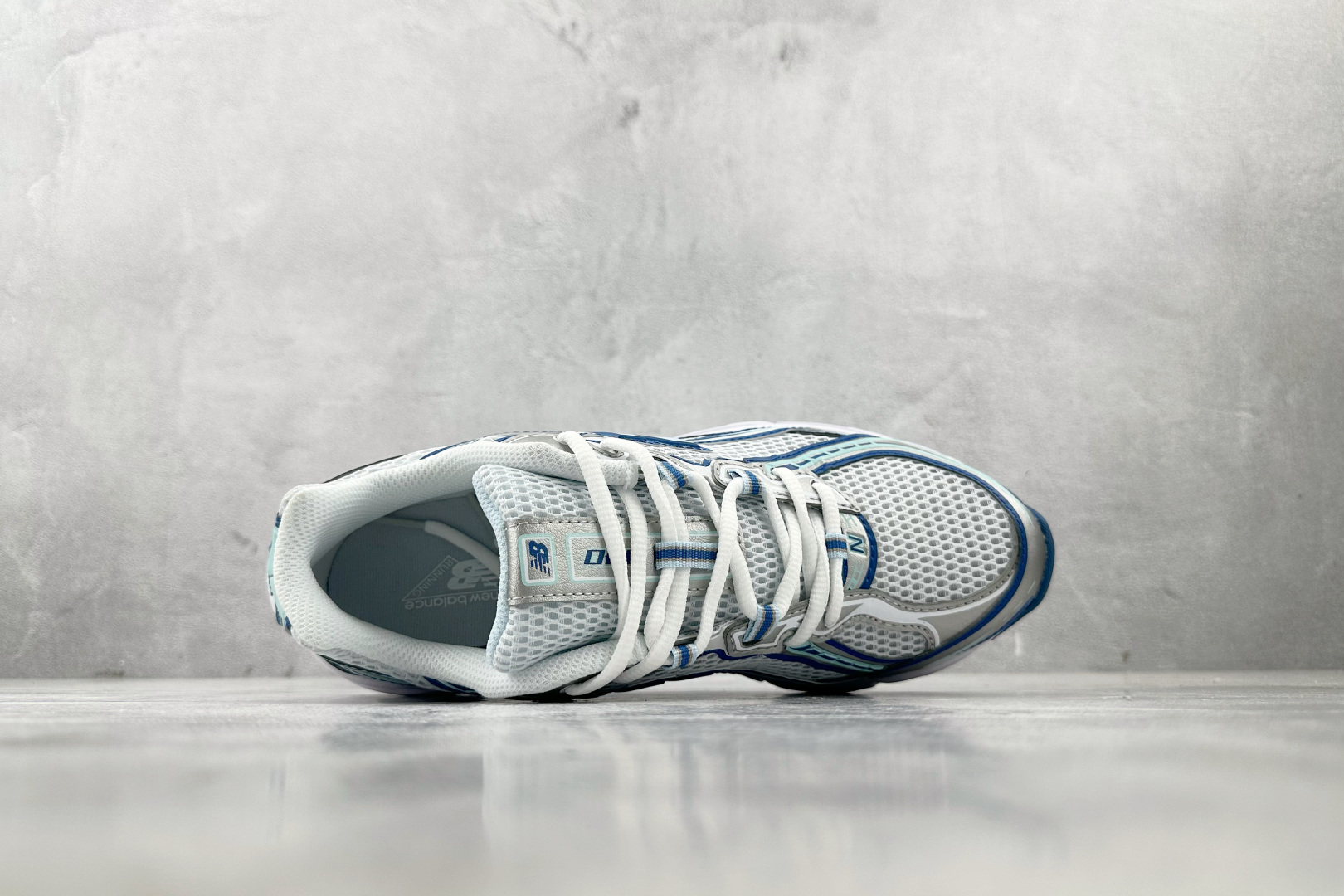 New Balance NB 740 Ice Blue 白蓝货号：U740LB2尺码：36 36.5 3