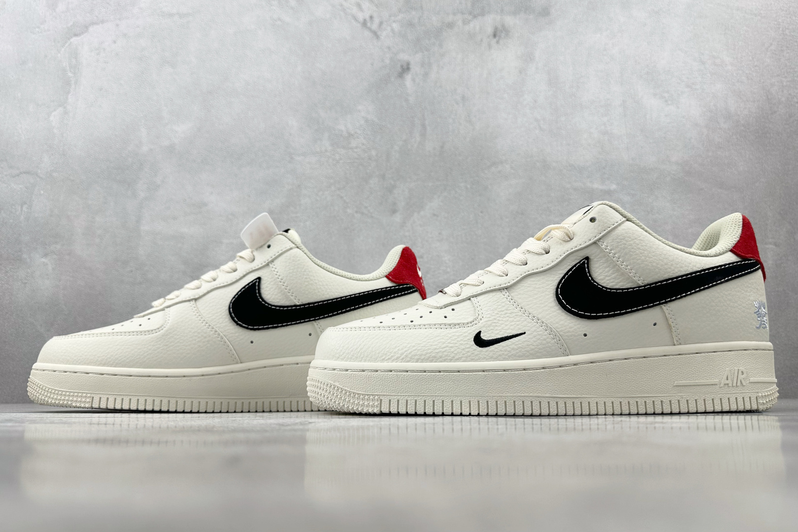 260 Nike Air Force 1'07 發 联名 米白黑 CS5288-025
