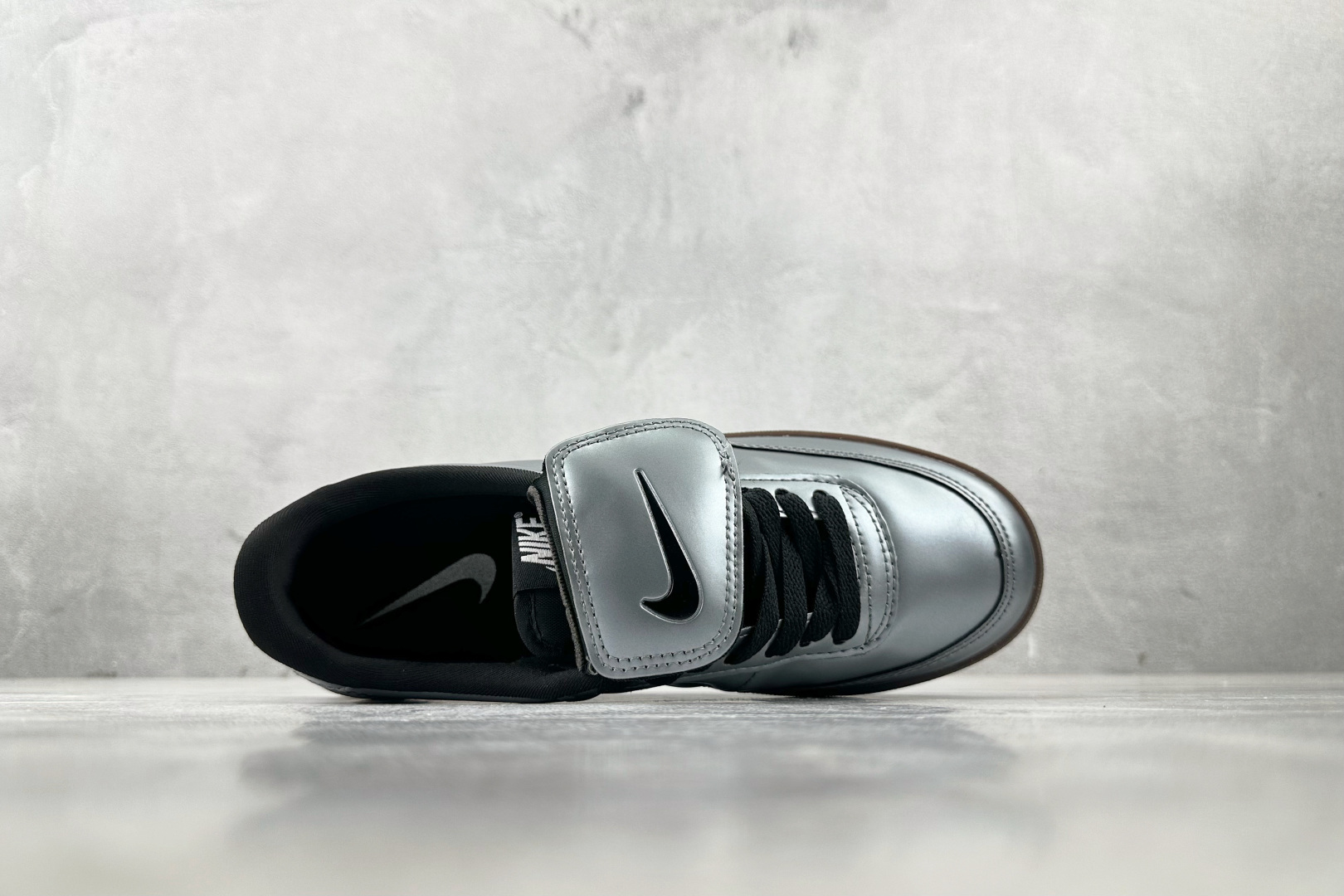 180 出口订单 Nike Killsh 2“Tiempo”银色 IM4842-099