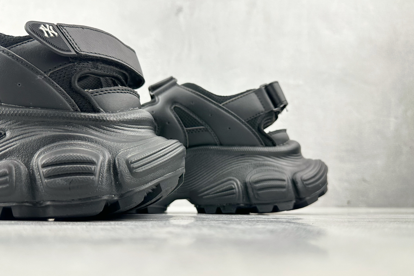 正单 180 平台订单 MLB 纽约洋基队 黑色 3ASDW0153-50BKS