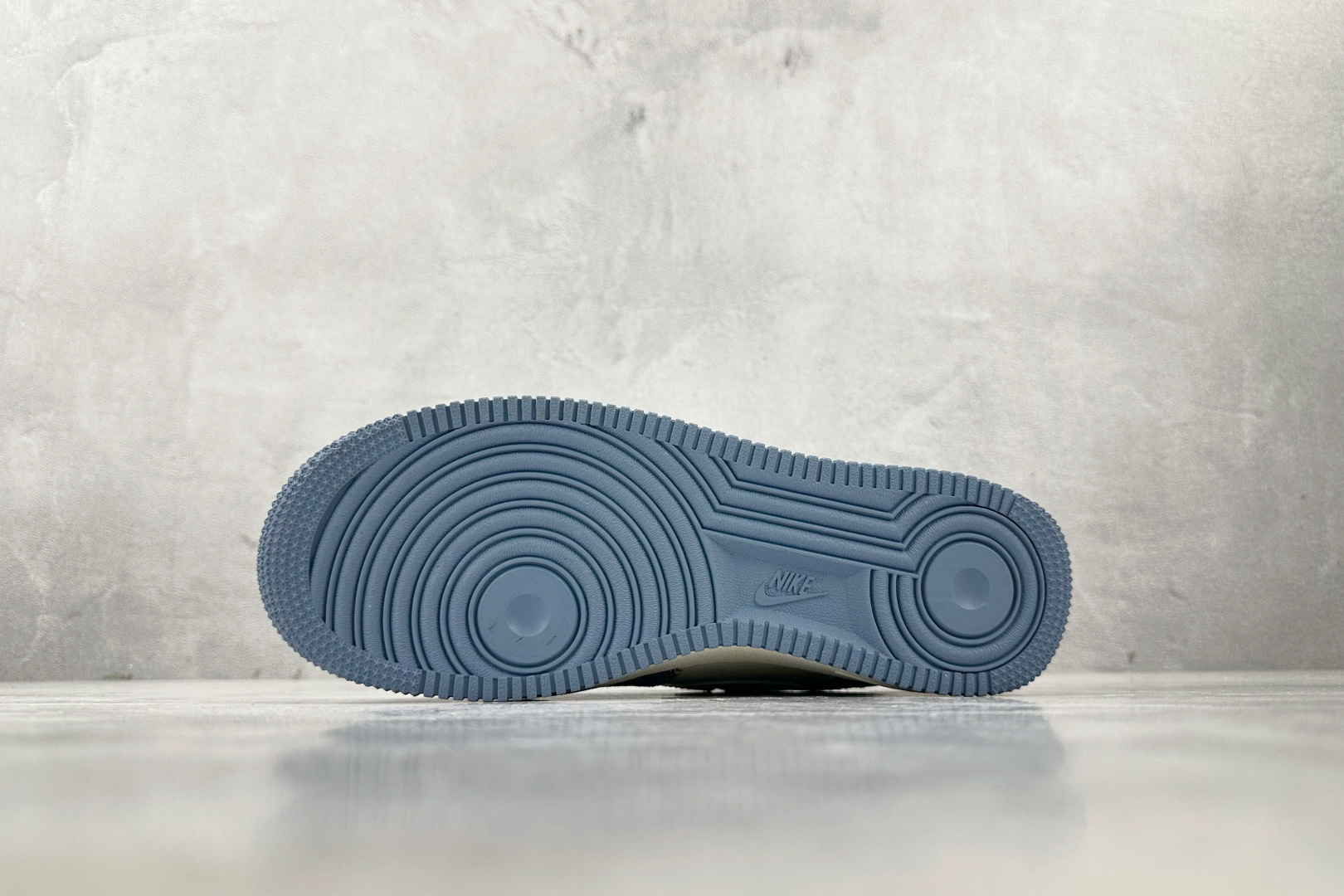 图片[4]-XC  Nike Air Force 1\’07 LV 联名 蓝白 货号：XL1979 101 尺码：36 36.5 37.5 38 38.5 39 40 40.5 41 42 42.5 43 44 44.5 45-选品中心