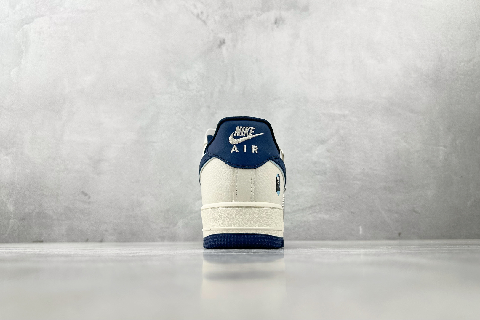 图片[9]-XC  Nike Air Force 1\’07 猿人头 联名 米白蓝 货号：KB1688 002 尺码：36 36.5 37.5 38 38.5 39 40 40.5 41 42 42.5 43 44 44.5 45-选品中心