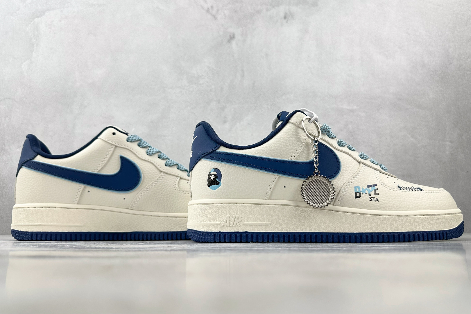 图片[6]-XC  Nike Air Force 1\’07 猿人头 联名 米白蓝 货号：KB1688 002 尺码：36 36.5 37.5 38 38.5 39 40 40.5 41 42 42.5 43 44 44.5 45-选品中心