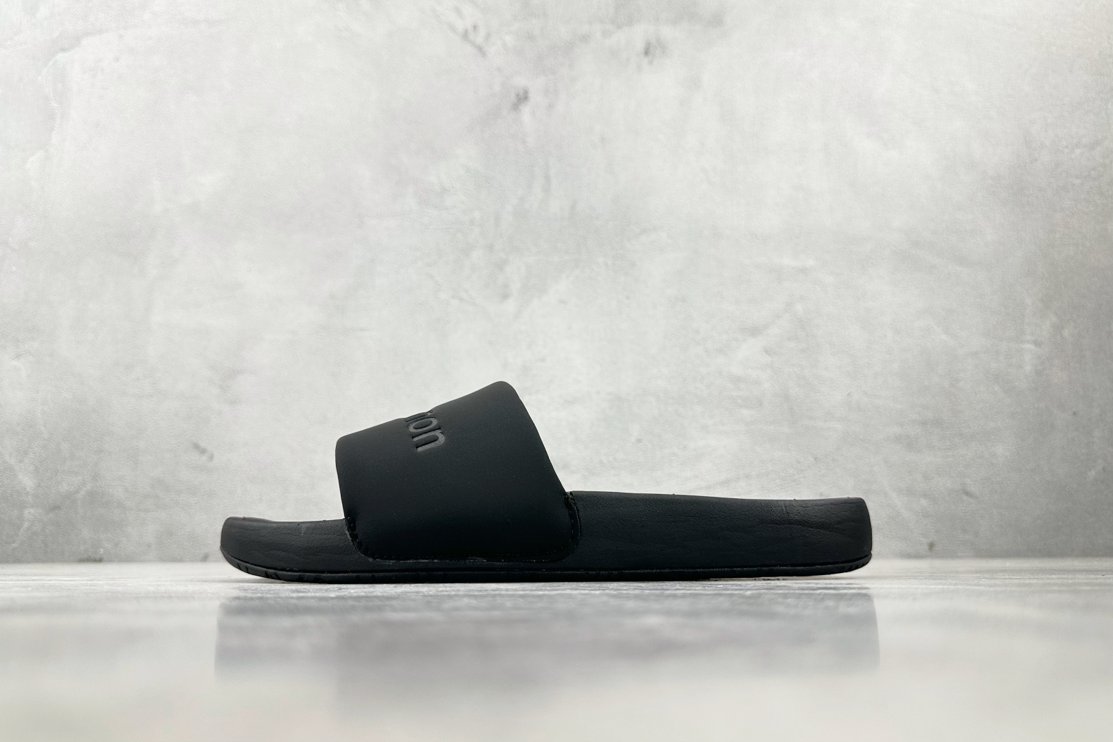 PK  全新工厂开发 lululemon露露示蒙 restfeel slide黑色 货号：LM9AYYS-4310 尺码：35.5 36 36.5 37.5 38 38.5 39 40 40.5 41 42 42.5 43 44 44.5 45 46 46.5 47 48-选品中心