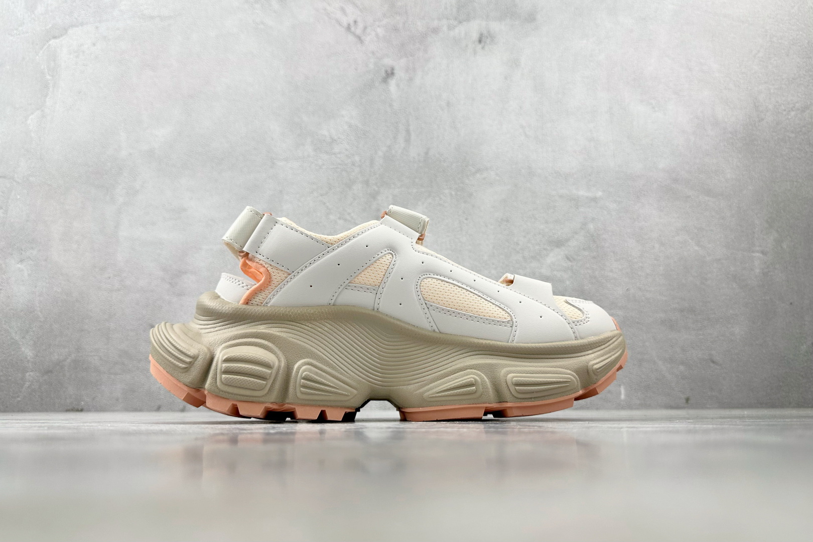 图片[2]-正单  平台订单 MLB 纽约洋基队 白粉 货号：3ASDW0153-50WHS 尺码：35 36 36.5 37.5 38 38.5 39 40-选品中心