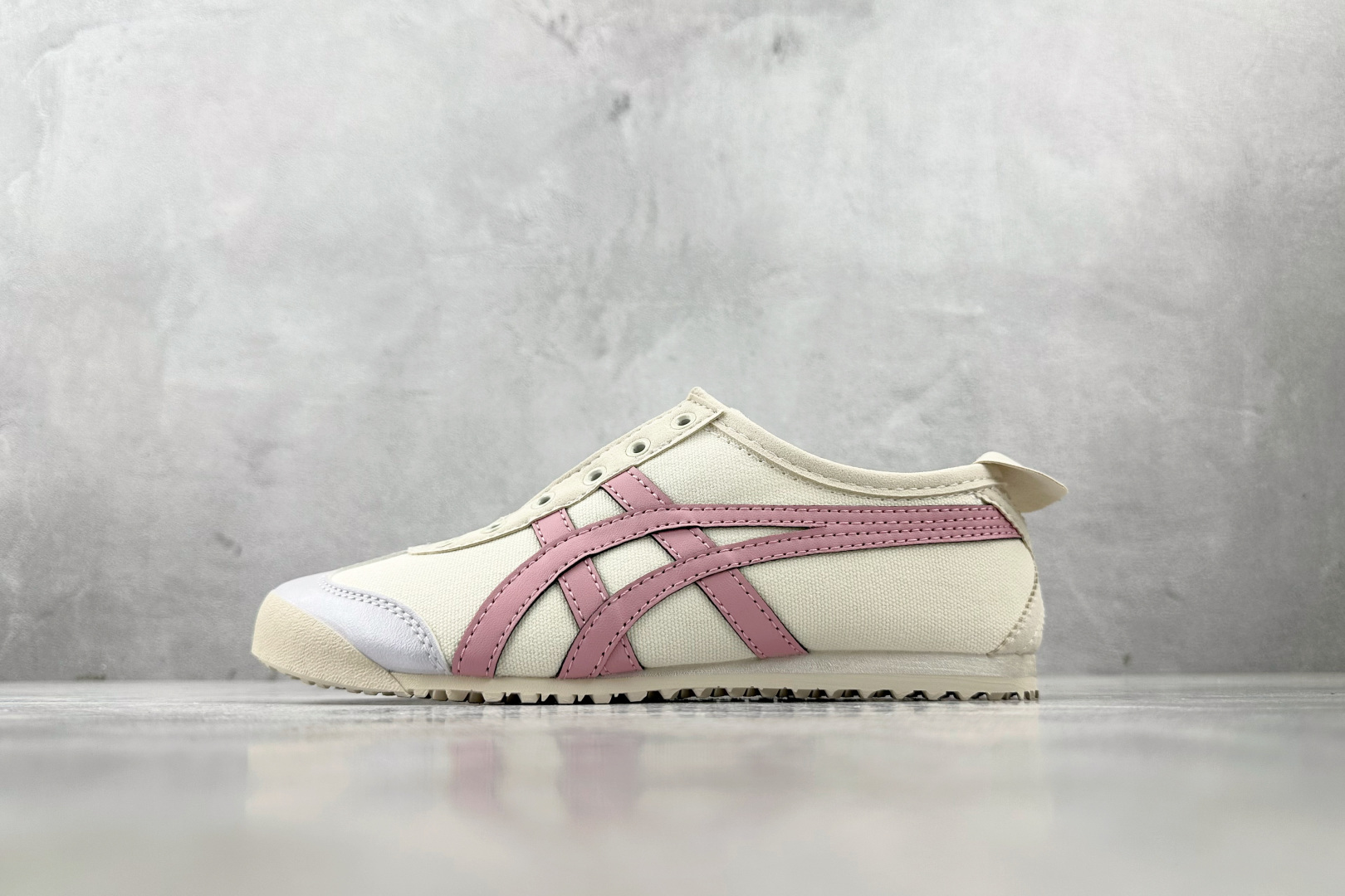 SC  渠道特供 【定制球鞋】Onitsuka Tiger鬼塚虎 MEXICO 66 黑豹定制 芭蕾恋人米黄粉 货号：1183A360-205 尺码：36 36.5 37.5 38 38.5 39 40 40.5 41 42 42.5 43 44-选品中心