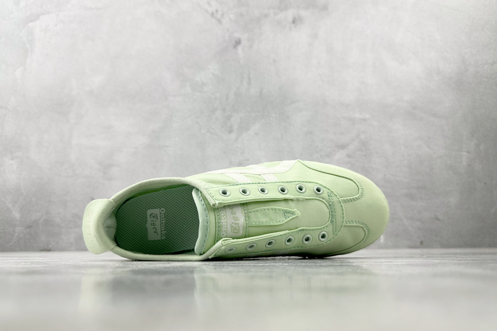 图片[3]-SC  渠道特供 Onitsuka Tiger鬼塚虎 MEXICO 66 slip-on 浅绿色 货号：1183B603-303 尺码：36 36.5 37.5 38 38.5 39 40 40.5 41 42 42.5 43 44-选品中心