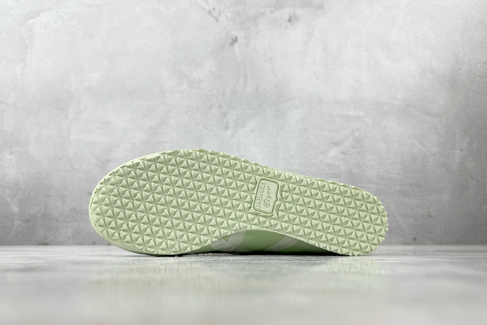 图片[4]-SC  渠道特供 Onitsuka Tiger鬼塚虎 MEXICO 66 slip-on 浅绿色 货号：1183B603-303 尺码：36 36.5 37.5 38 38.5 39 40 40.5 41 42 42.5 43 44-选品中心