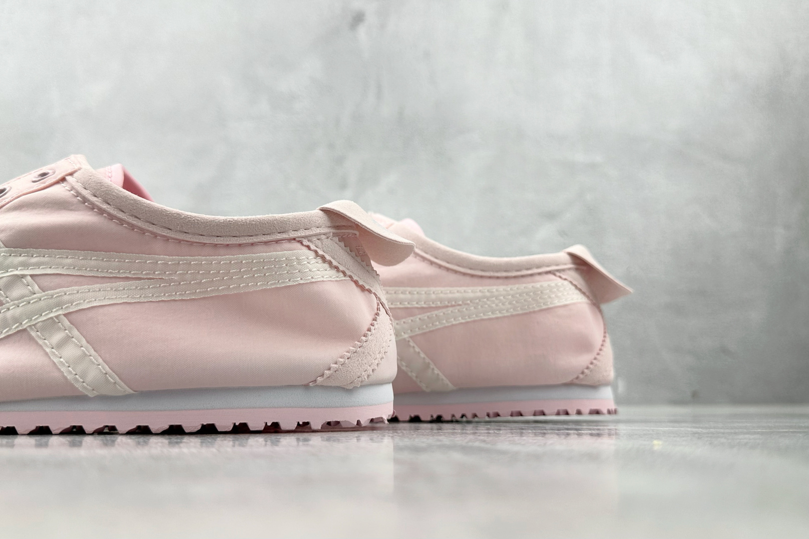 图片[8]-SC  渠道特供 Onitsuka Tiger鬼塚虎 MEXICO 66 slip-on 粉白 货号：1183B603-700 尺码：36 36.5 37.5 38 38.5 39 40 40.5 41 42 42.5 43 44-选品中心