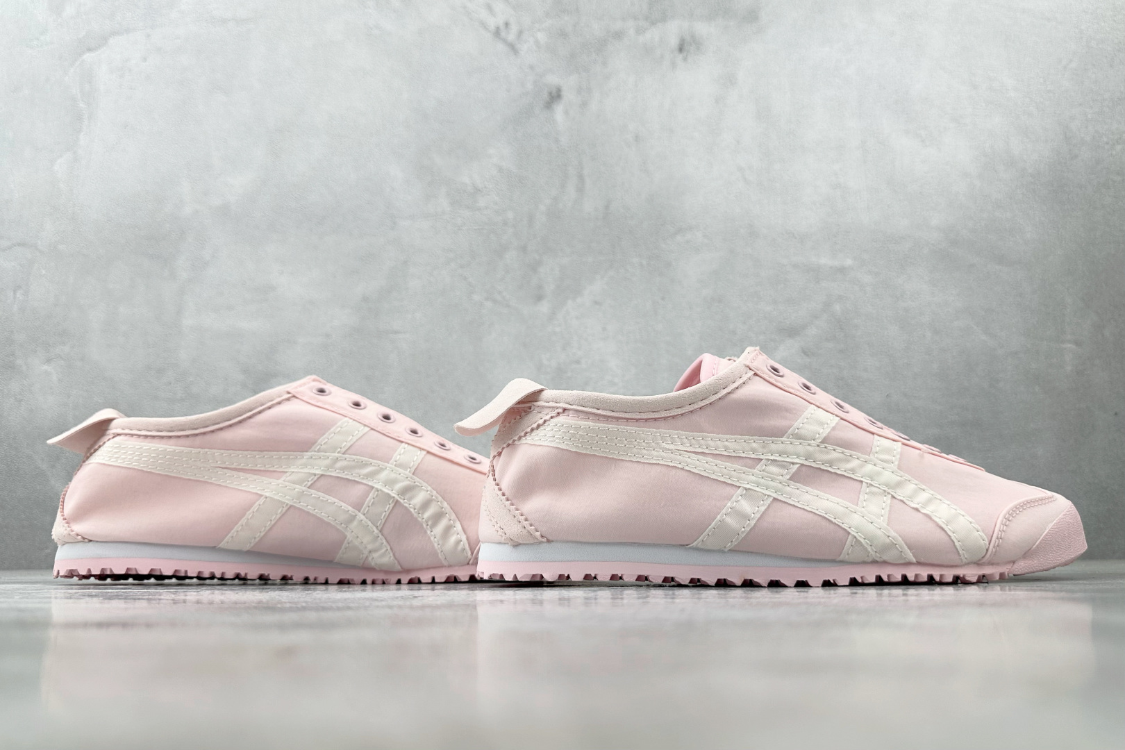 图片[6]-SC  渠道特供 Onitsuka Tiger鬼塚虎 MEXICO 66 slip-on 粉白 货号：1183B603-700 尺码：36 36.5 37.5 38 38.5 39 40 40.5 41 42 42.5 43 44-选品中心