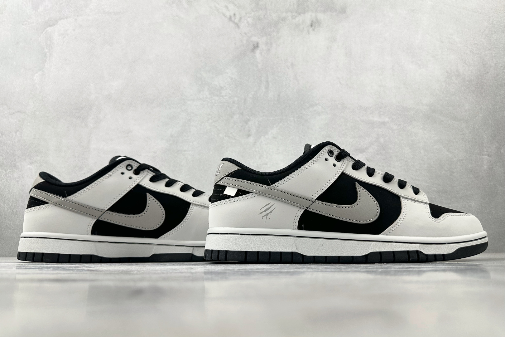 特价 
Nike Dunk Low 雾影 灰黑

货号：WB0414 002
尺码：40 40.5 41