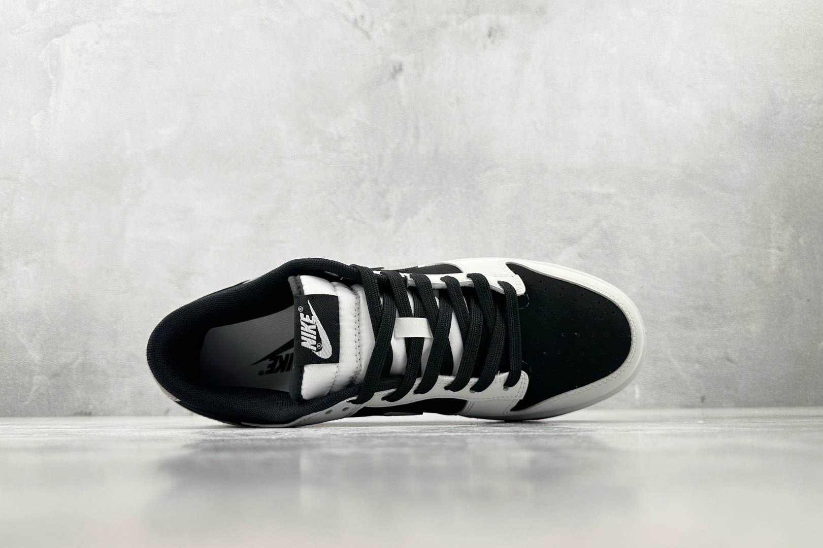 特价 
Nike Dunk Low 雾影 灰黑

货号：WB0414 002
尺码：40 40.5 41