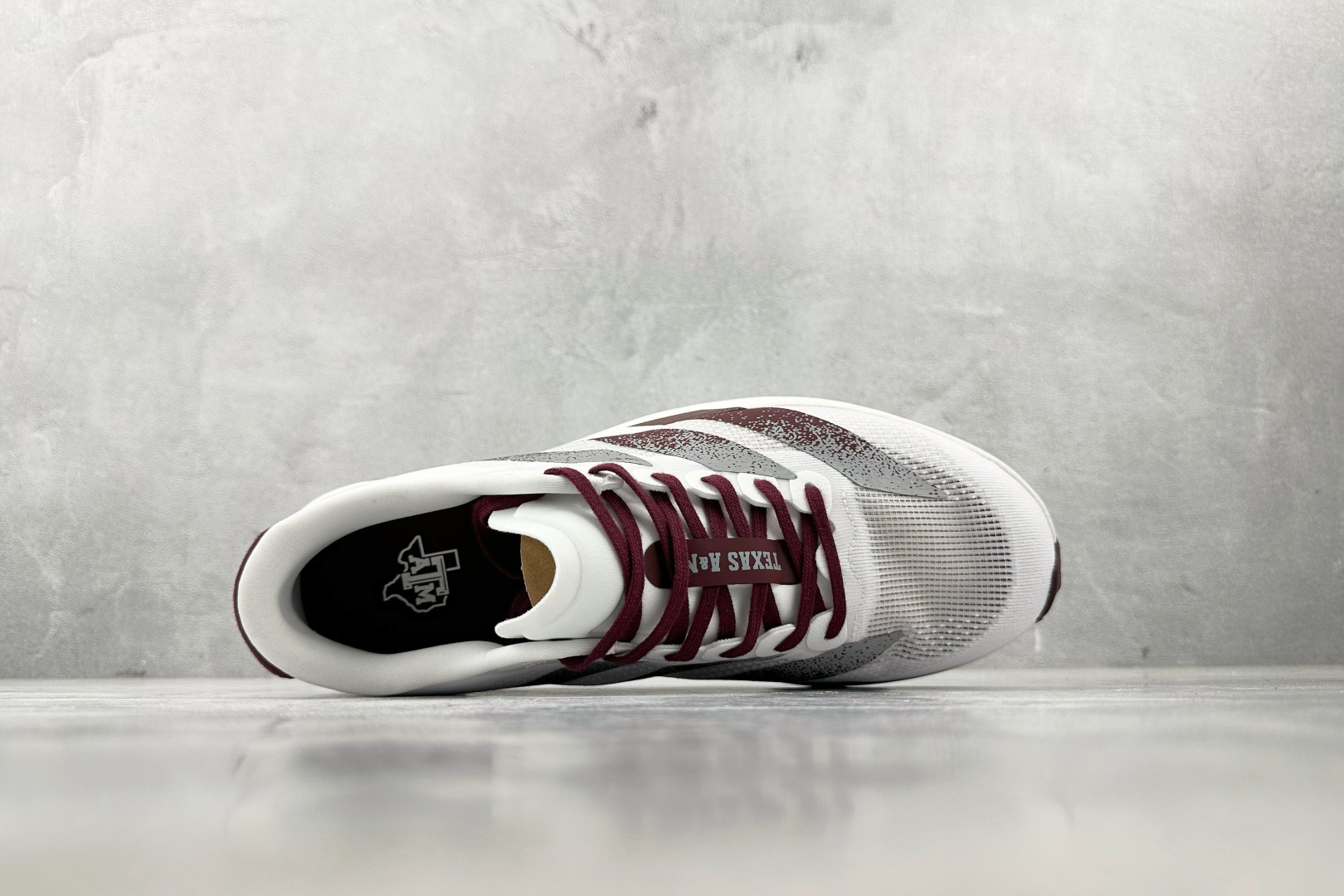 BS 180 纯原 adidas Adizero Evo SL 白黑 JQ4566-Chinese  UA Cheap High Quatity Brand  Clothes Bags handbags Sneakers wholesale wholesaler seller from China Factory suppliers Fashion Clothing  Shoes best Quality Beautiful Price  BS 180 纯原 adidas Adizero Evo SL 白黑 JQ4566