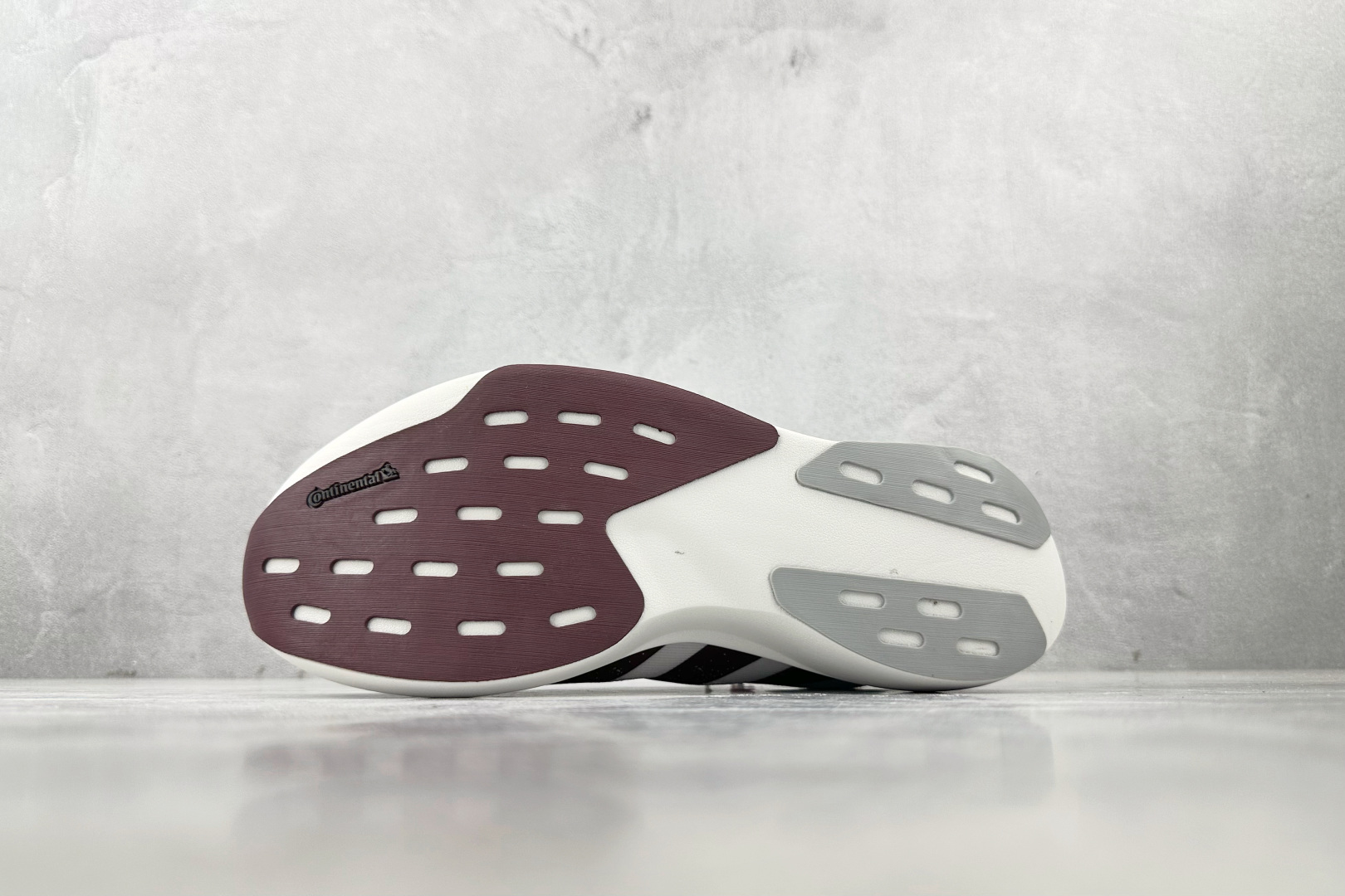 BS 180 纯原 adidas Adizero Evo SL 白黑 JQ4566-Chinese  UA Cheap High Quatity Brand  Clothes Bags handbags Sneakers wholesale wholesaler seller from China Factory suppliers Fashion Clothing  Shoes best Quality Beautiful Price  BS 180 纯原 adidas Adizero Evo SL 白黑 JQ4566