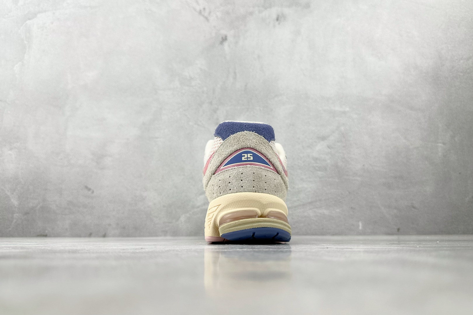 240 大厂出品 Hype DC x New Balance NB 2002R 米色 M2002RHE