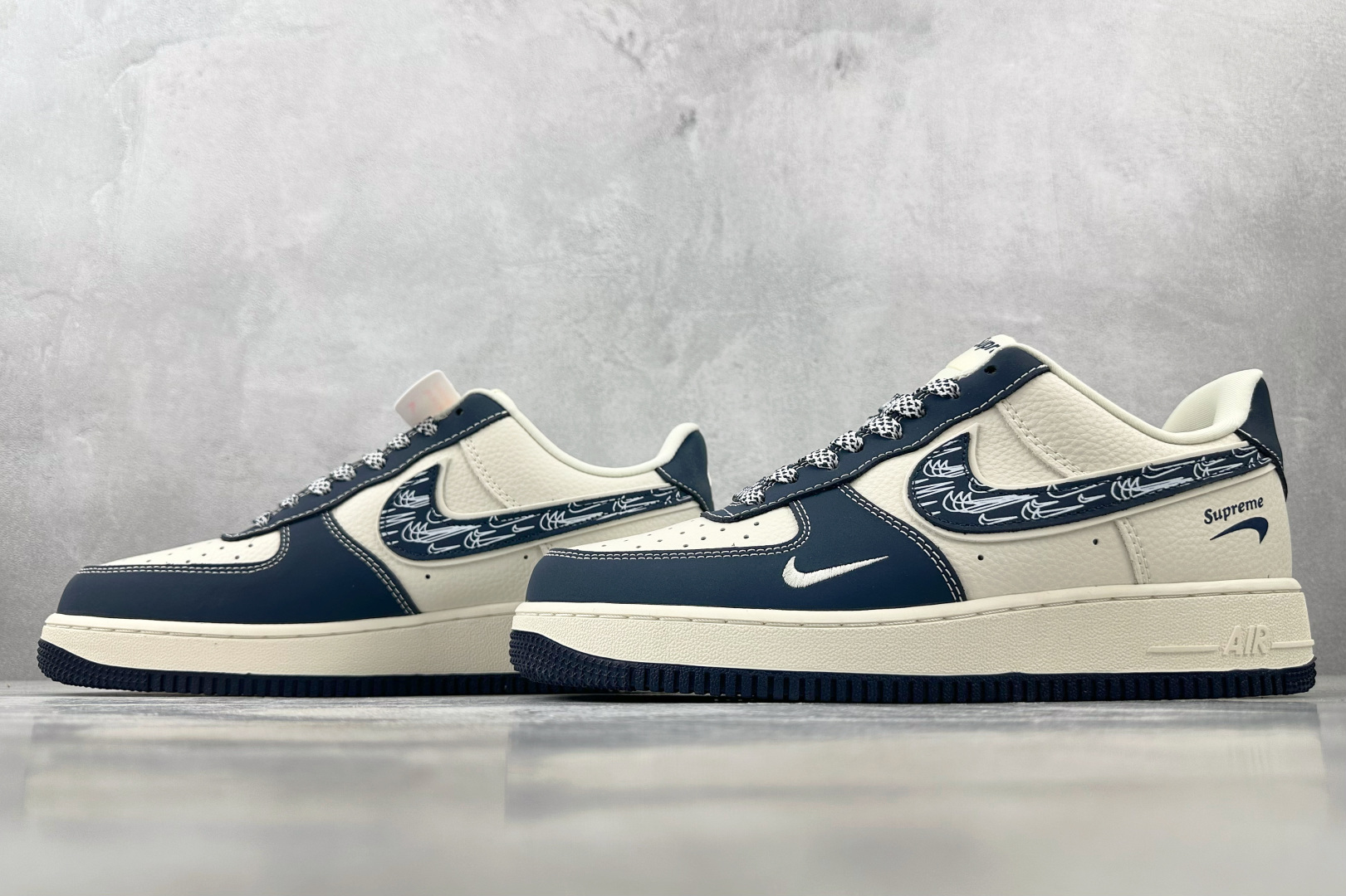 260 Nike Air Force 1'07 supreme 联名 蓝白 DF0188-069-Chinese  UA Cheap High Quatity Brand  Clothes Bags handbags Sneakers wholesale wholesaler seller from China Factory suppliers Fashion Clothing  Shoes best Quality Beautiful Price  260 Nike Air Force 1'07 supreme 联名 蓝白 DF0188-069