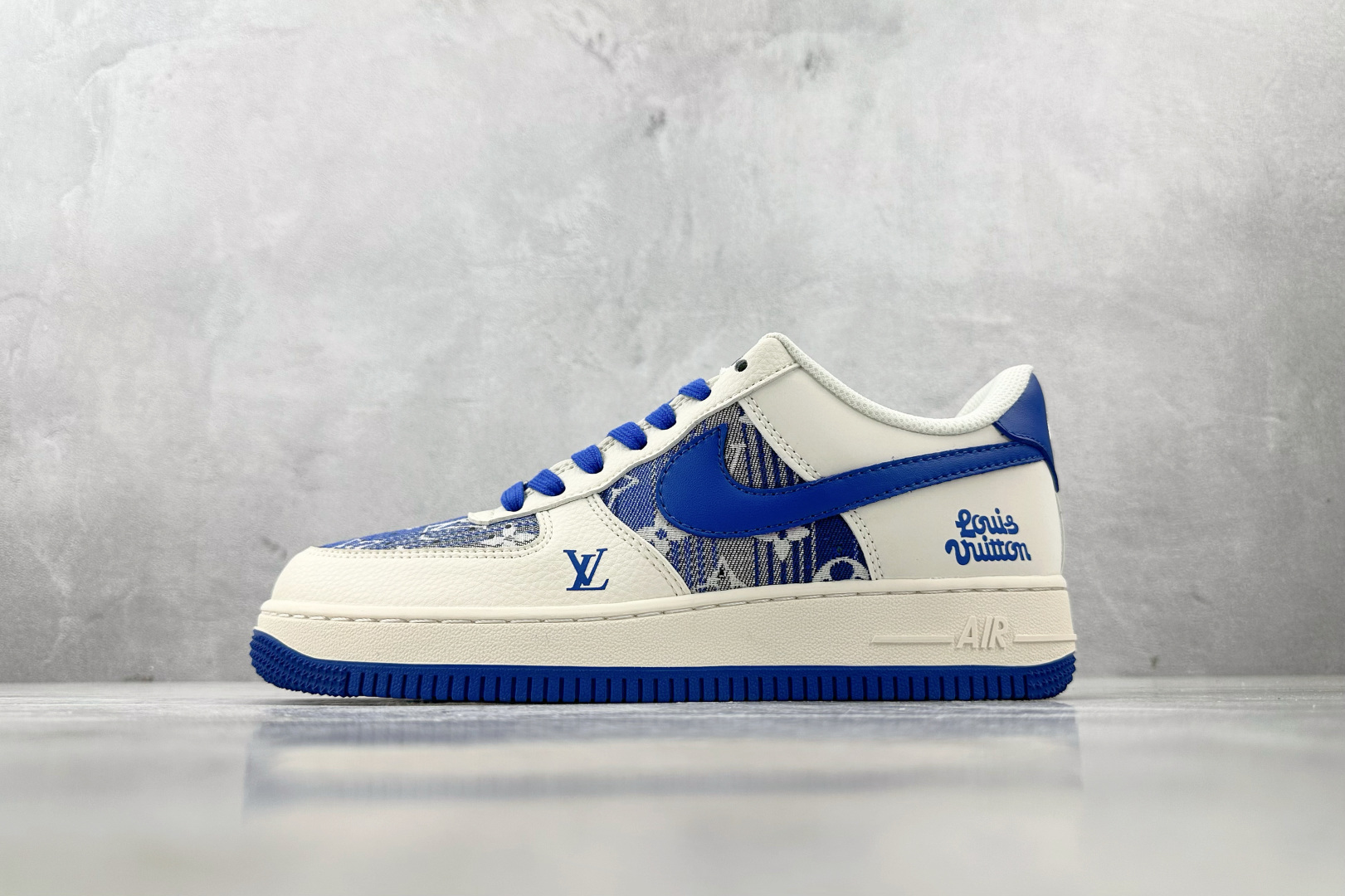 XC  Nike Air Force 1\'07 LV 联名 米白蓝 货号：XS1958 584 尺码：36 36.5 37.5 38 38.5 39 40 40.5 41 42 42.5 43 44 44.5 45-选品中心