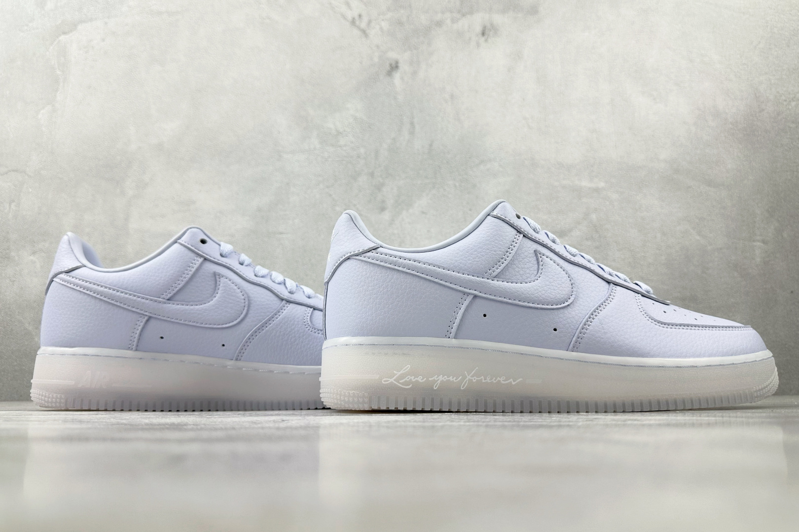 
全新版本升级  NOCTA × Nike Air Force 1 Love You Forever紫银
