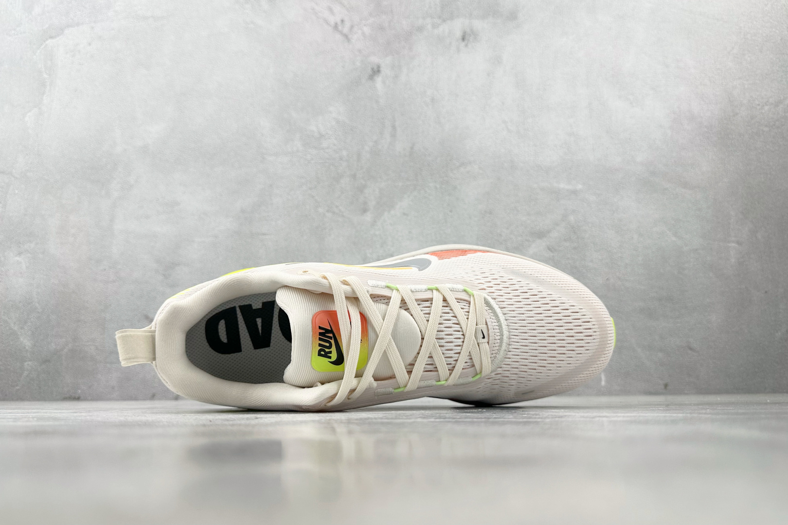 图片[3]-GT  全套数据私模 Nike Vomero 18 白橙色 货号：HM6804-002 尺码：36 36.5 37.5 38 38.5 39 40 40.5 41 42 42.5 43 44 44.5 45-选品中心