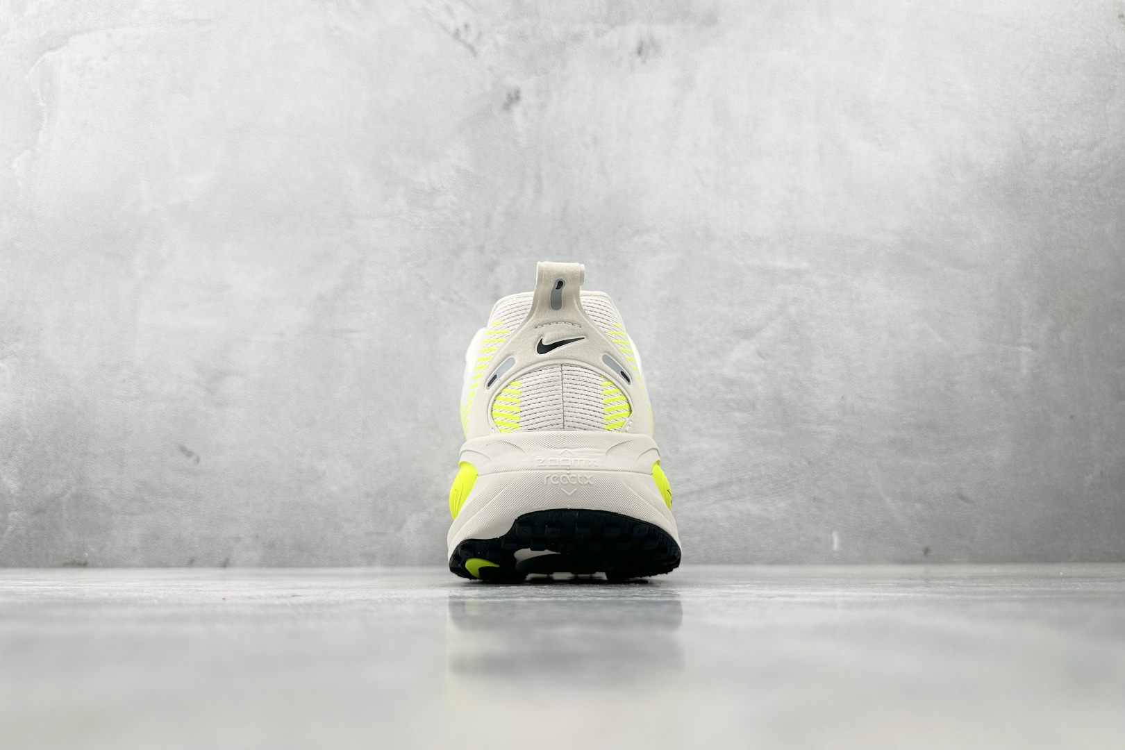 图片[9]-GT  全套数据私模 Nike Vomero 18 白橙色 货号：HM6804-002 尺码：36 36.5 37.5 38 38.5 39 40 40.5 41 42 42.5 43 44 44.5 45-选品中心