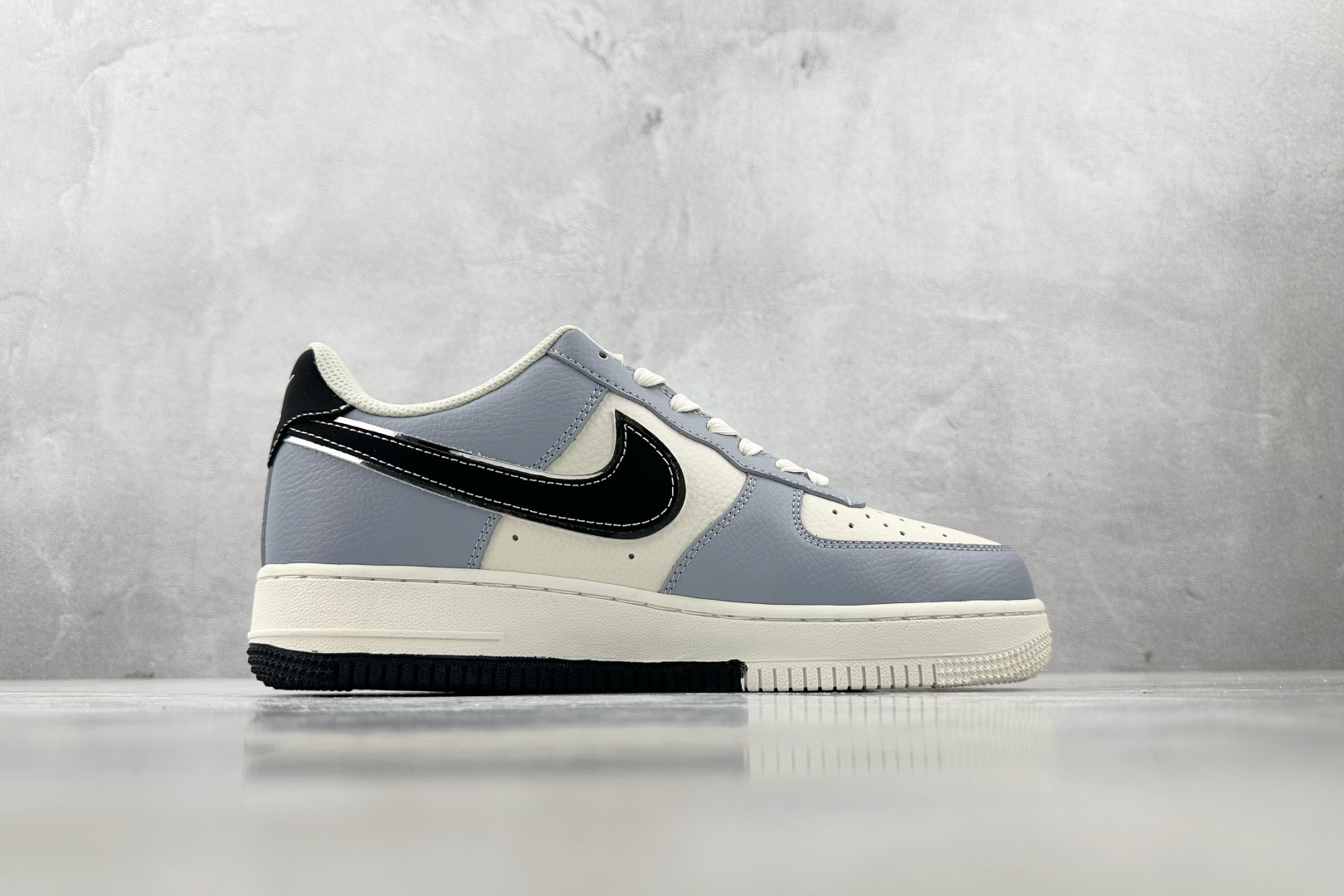 图片[2]-XC  Nike Air Force 1\’07 JUST DOIT 联名 蓝白黑 货号：CS5288 023 尺码：36 36.5 37.5 38 38.5 39 40 40.5 41 42 42.5 43 44 44.5 45-选品中心