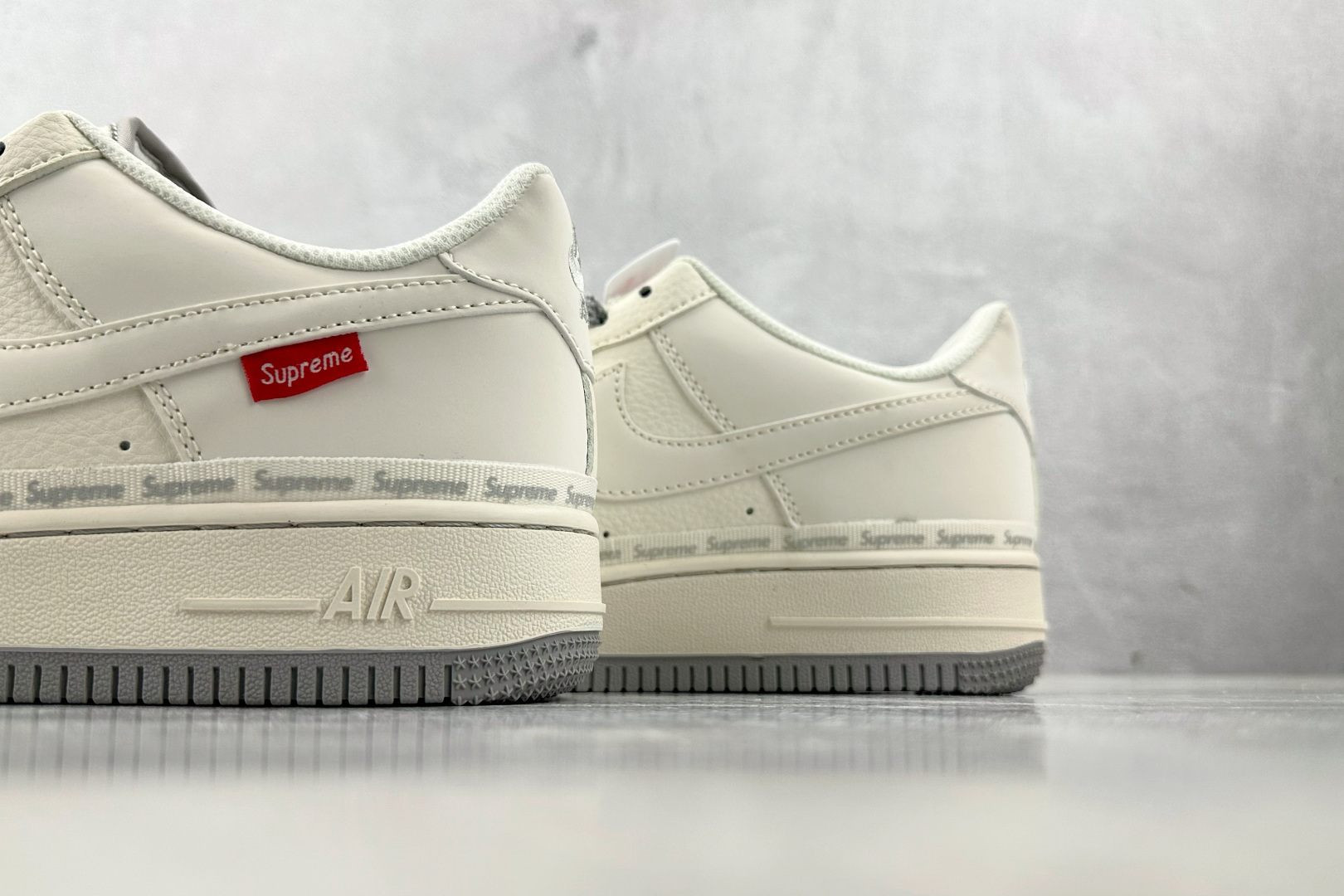 图片[8]-XC  Nike Air Force 1\’07 Supreme 联名 米白灰 货号：XX3168 205 尺码：36 36.5 37.5 38 38.5 39 40 40.5 41 42 42.5 43 44 44.5 45-选品中心