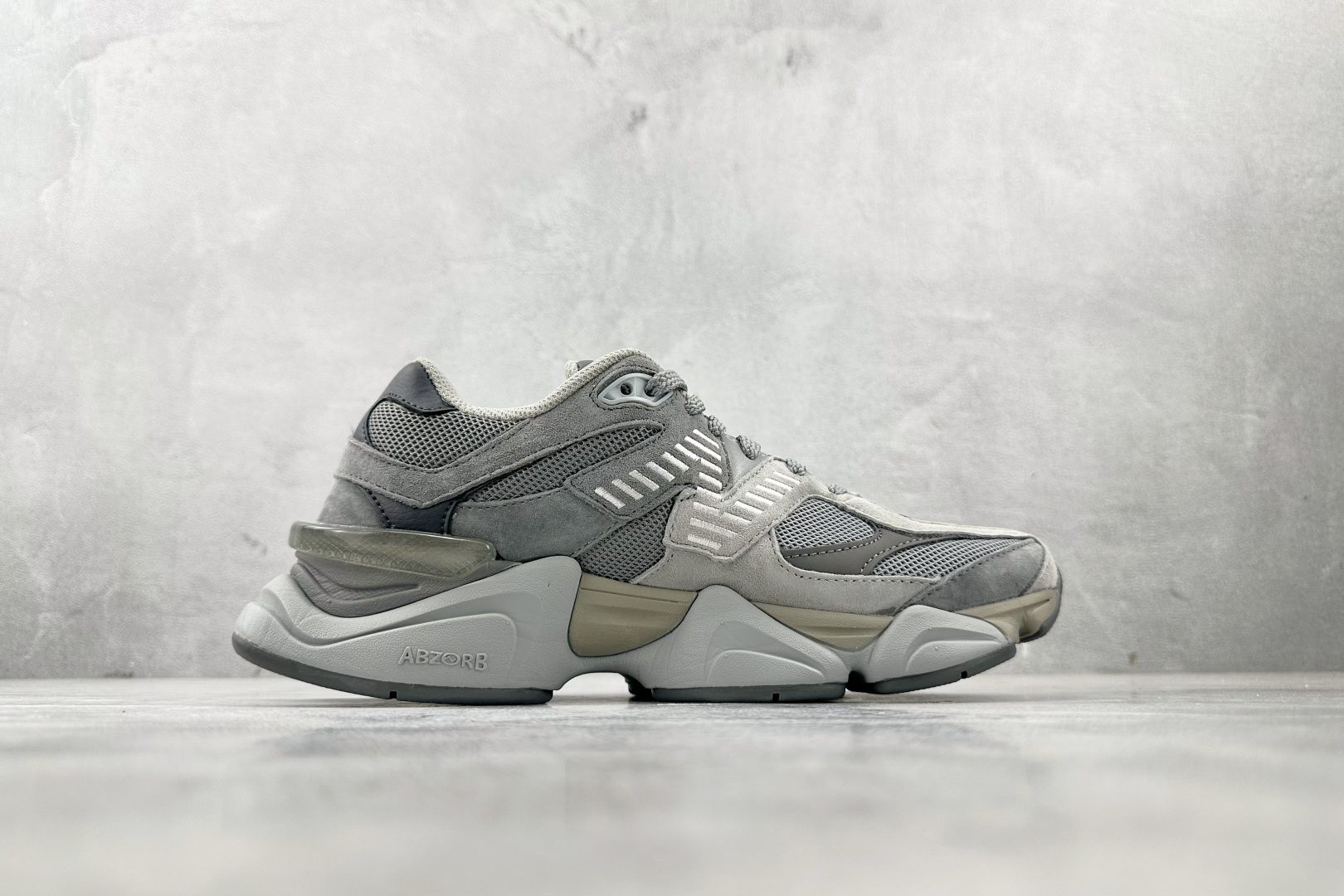 M版
纯原标杆 品质无敌 New Balance NB 9060 灰色

货号：U9060GG
尺码：3