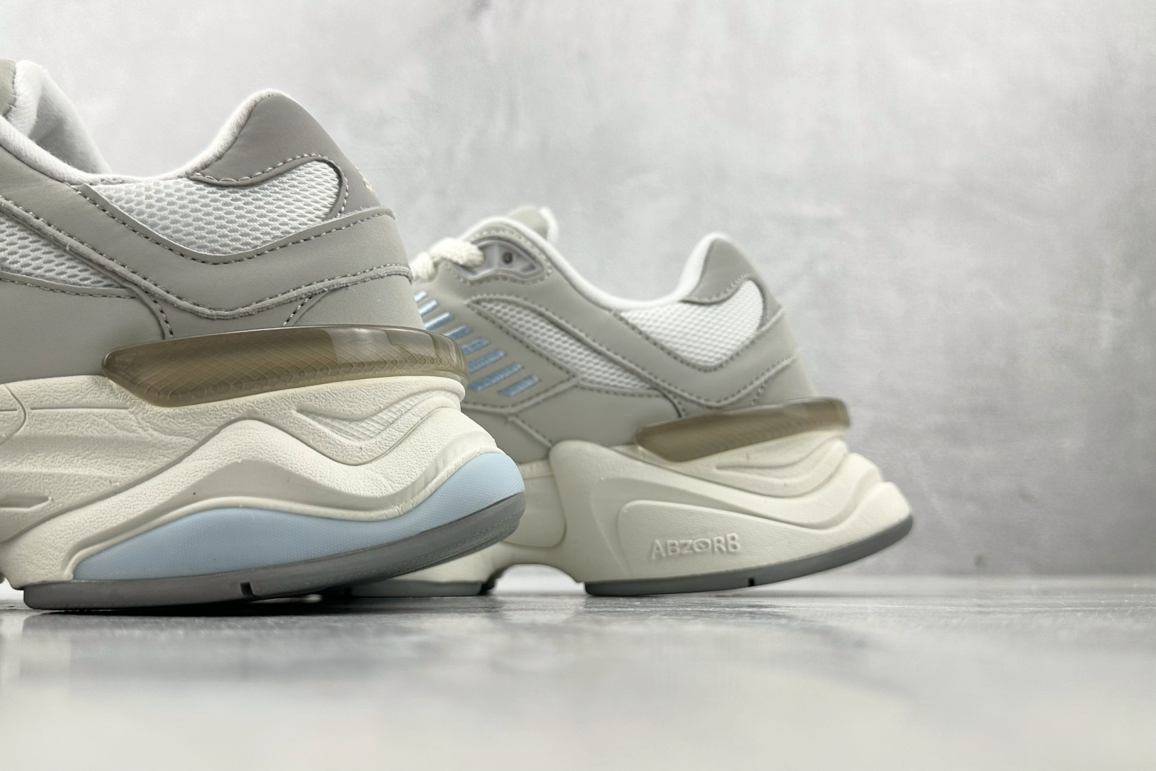 M版 
纯原标杆 品质无敌 New Balance NB 9060 灰白色

货号：U9060ZGA
尺
